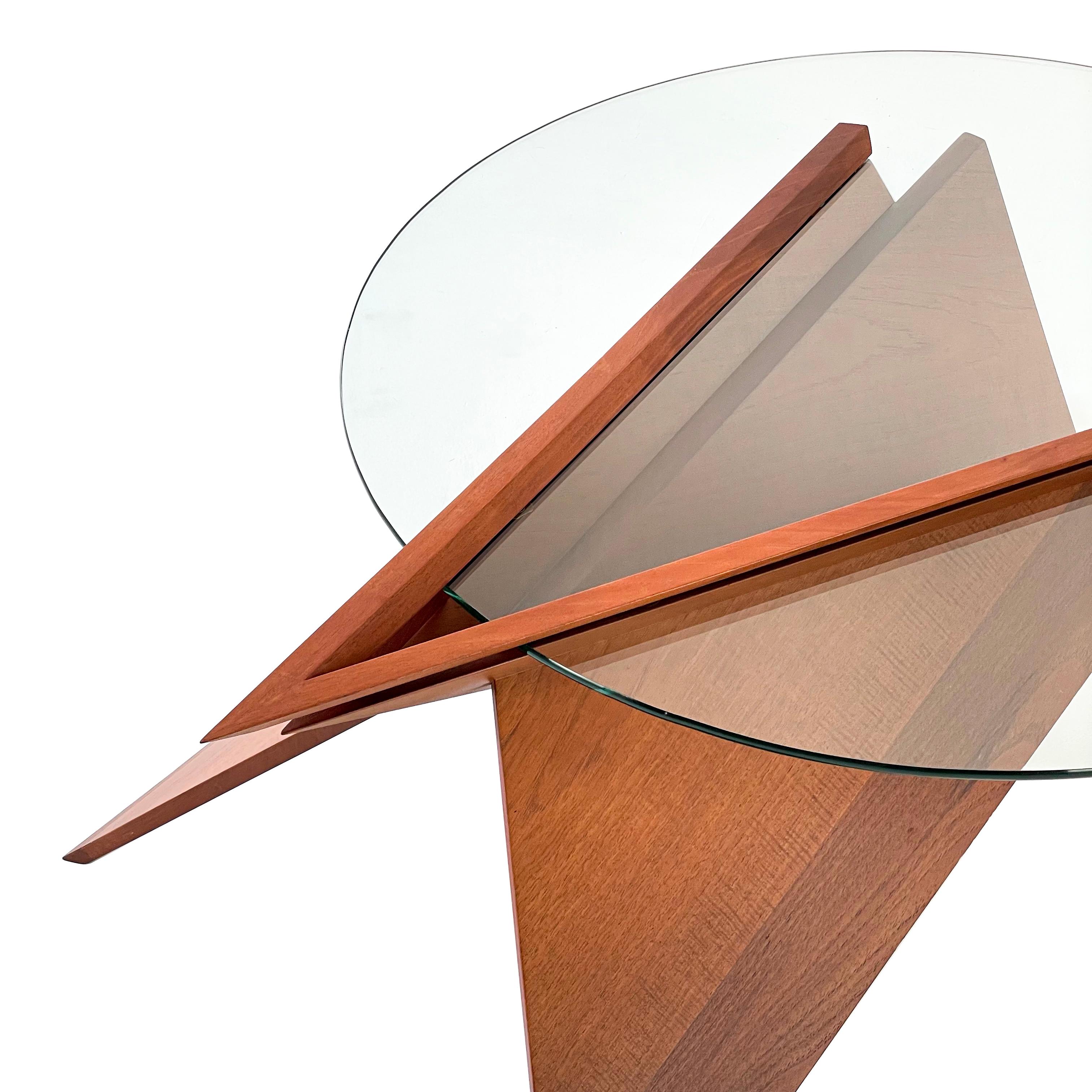 XXIe siècle et contemporain Table basse moderne en bois massif et verre de Pierre Sarkis en vente