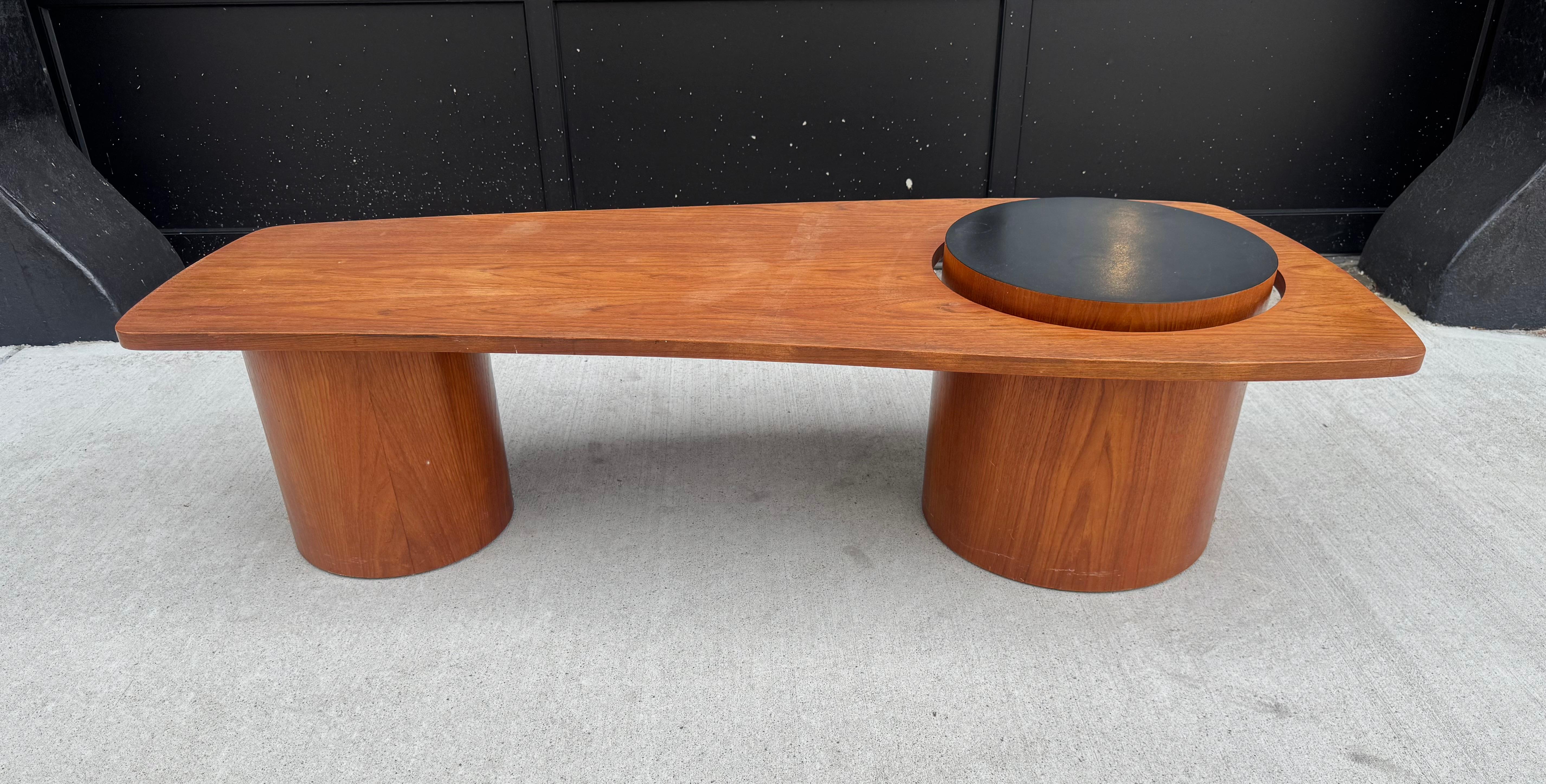 Classic of Canadian Modern Space age Design., Originally planned as a designed for display at Expo 1967 in Montreal, the piece did not actually go into production until 1968. Designed by R.S. Associates of Montreal the unique design and construction