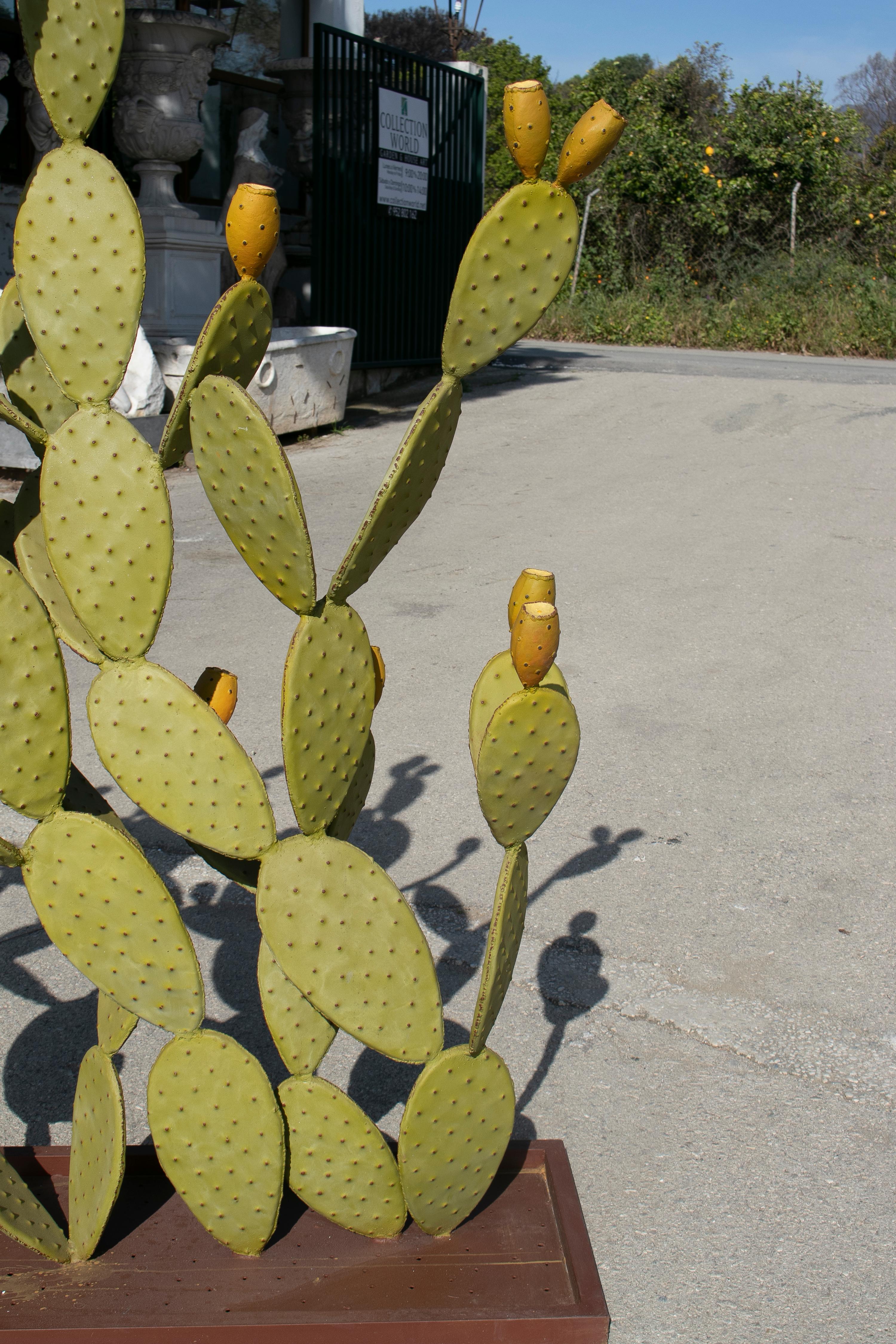 Modern Spanish Hand Painted Cactus Iron Garden Sculpture For Sale 12