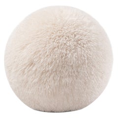 Moderne kugelförmige Ottomane 50cm Flache Auflage in Premium-Kunstpelz von NOOM