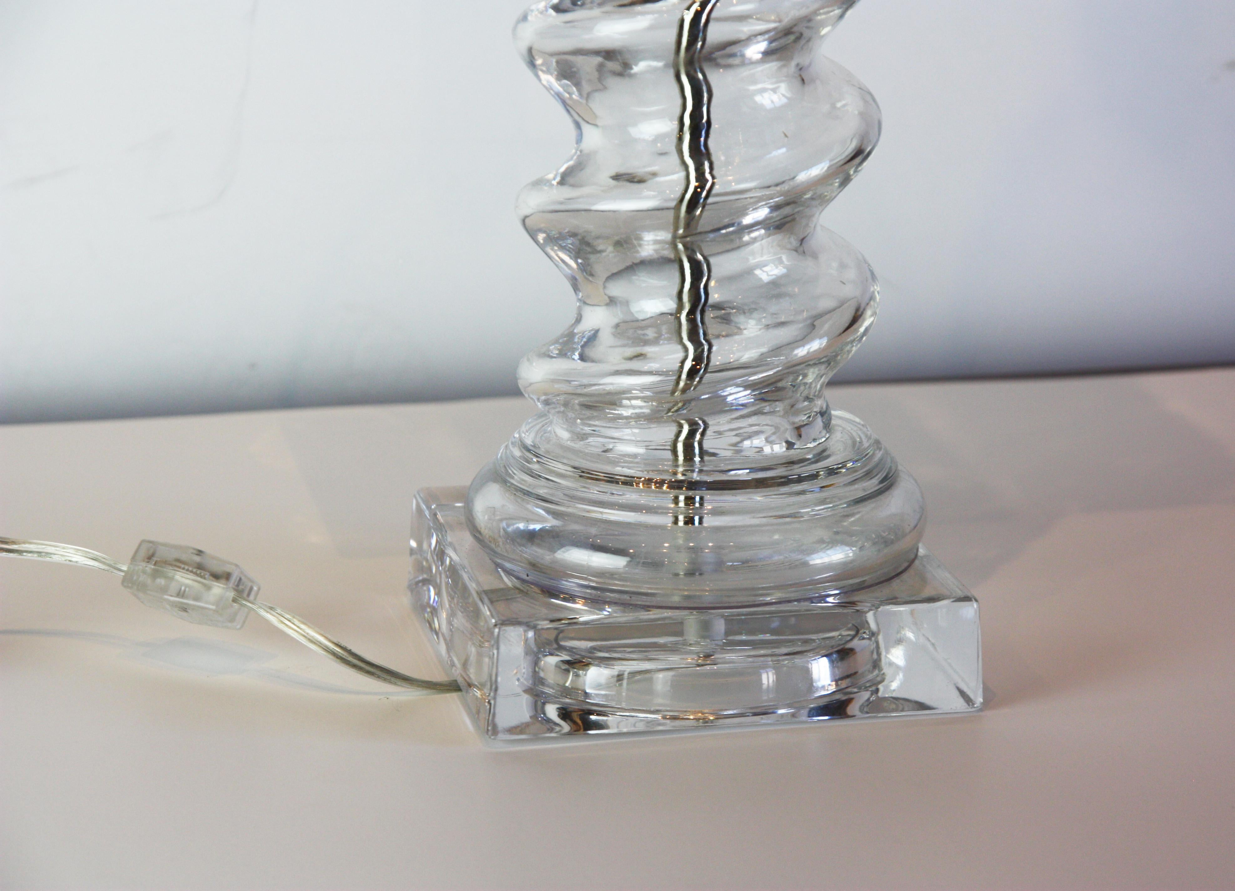 20th Century Modern Spiral Lamp in Lucite and Silver For Sale