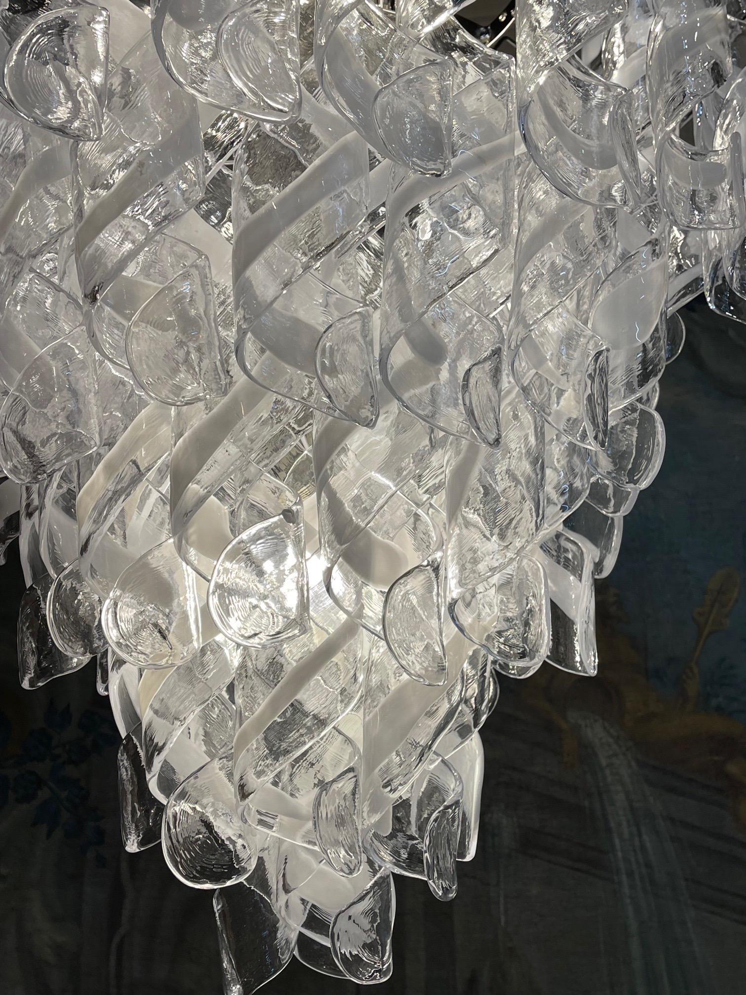 Contemporary Modern Spiraled Clear and White Murano Glass Chandeliers For Sale