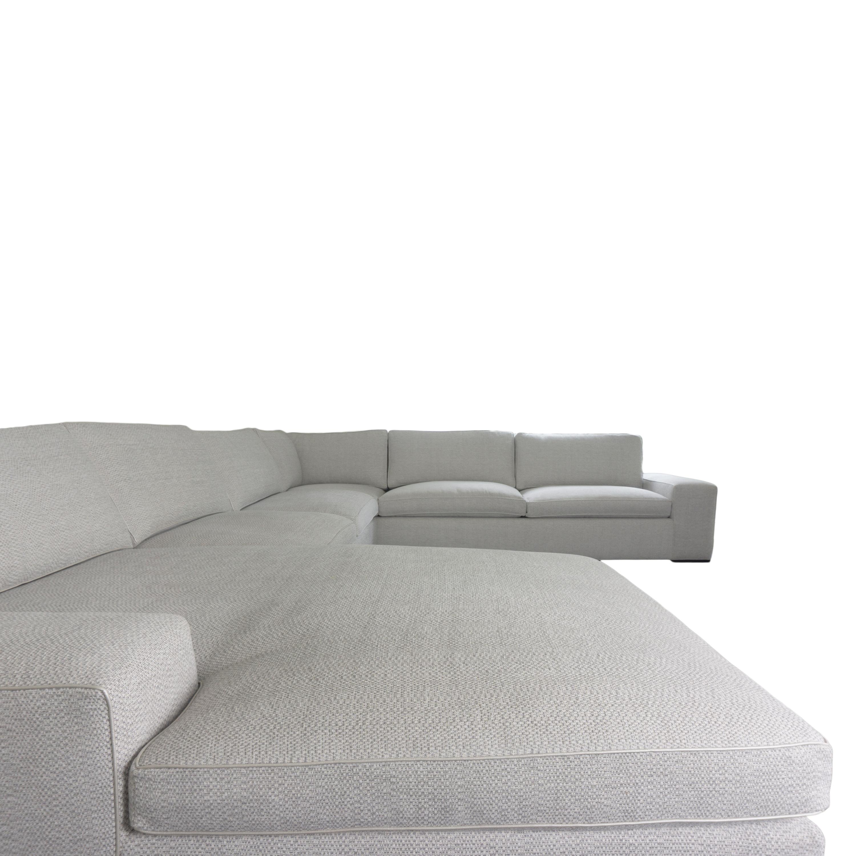 Modern Square Arm Sectional Sofa with Chaise In New Condition For Sale In Greenwich, CT