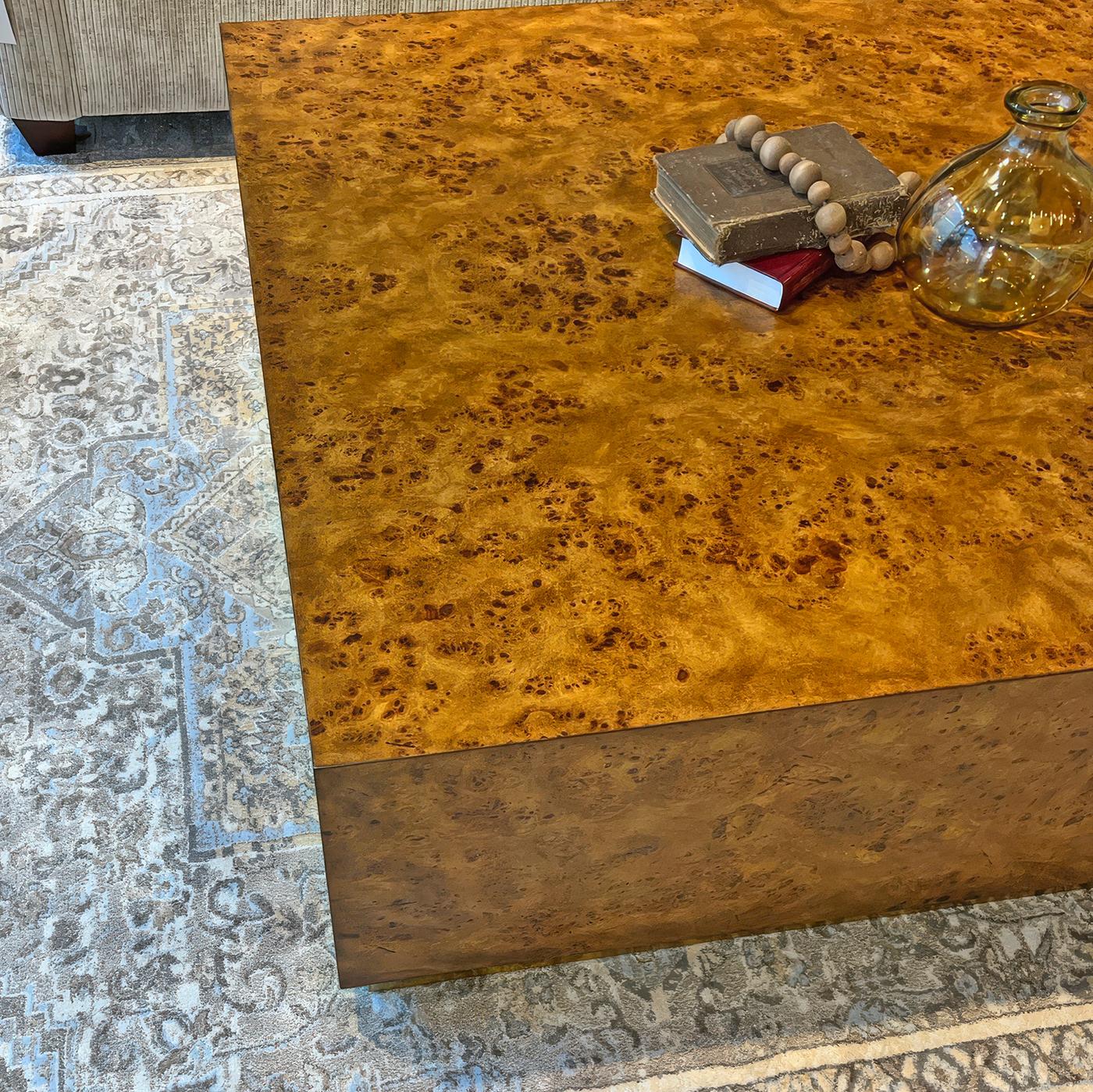 Bois Table basse moderne carrée en bois de ronce en vente