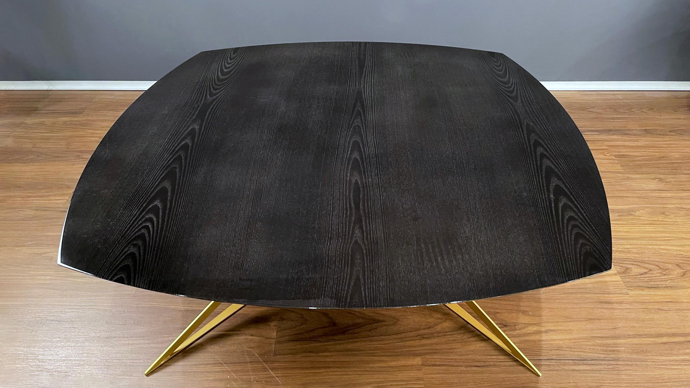 Mesa de centro cuadrada moderna Madera de roble negro brillante Acero lacado dorado en Nuevo estado para la venta en Vila Nova Famalicão, PT