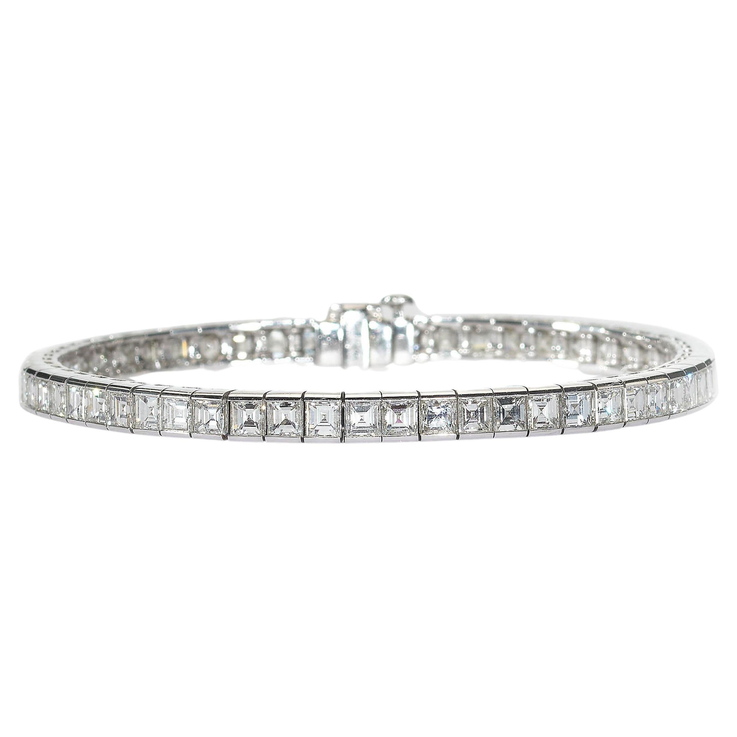Modernes modernes Tennisarmband aus Platin mit quadratischem Diamantschliff, 11,16 Karat