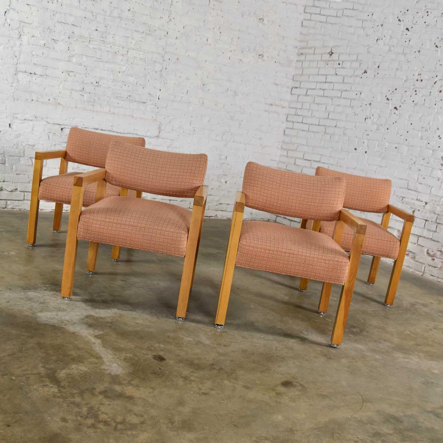Modern Square Frame Oak Armchairs with Original Blush Textured Fabric, Set of 4 For Sale 3