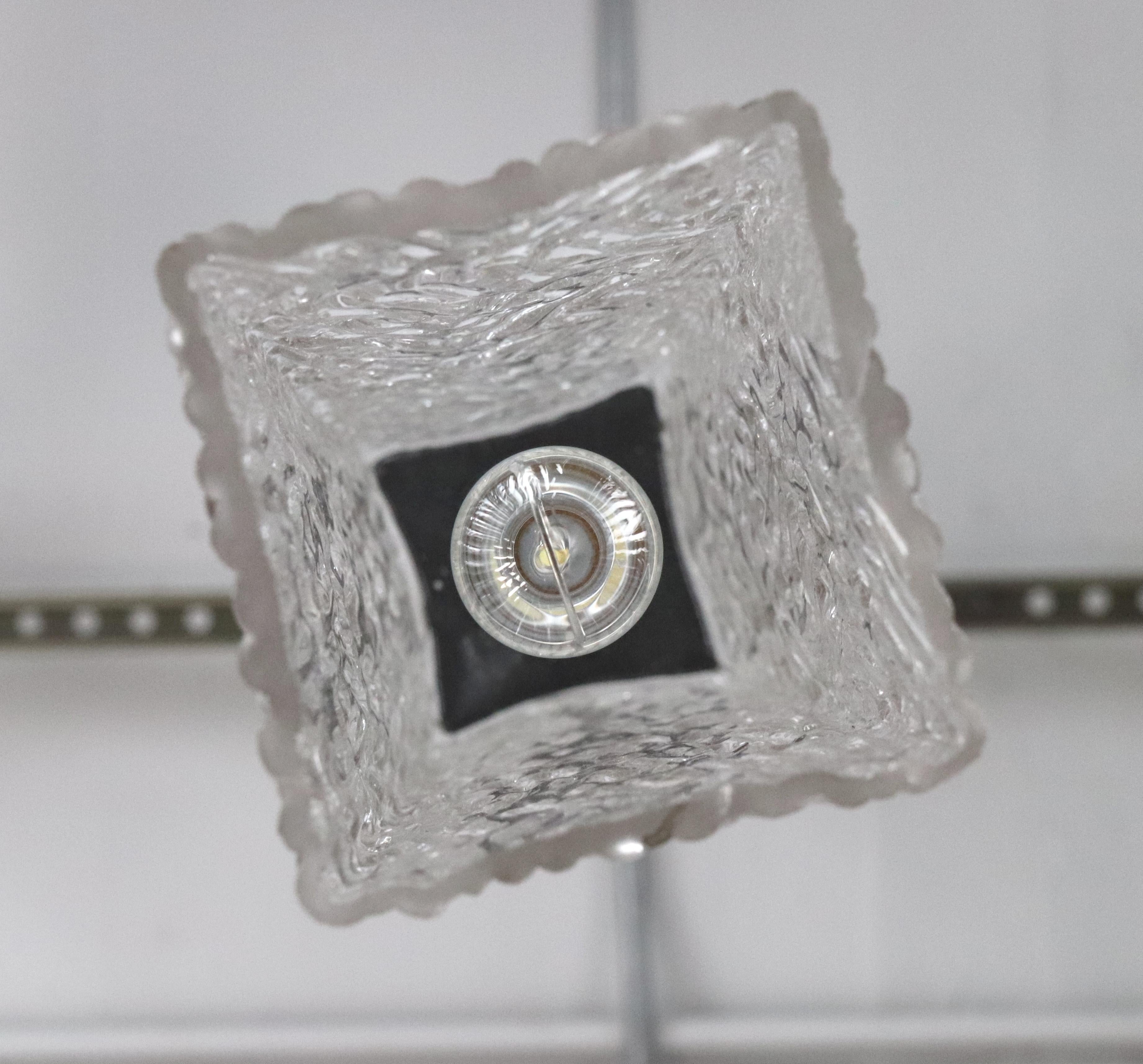 Lámpara colgante moderna cuadrada de cristal ondulado de Murano en venta 4