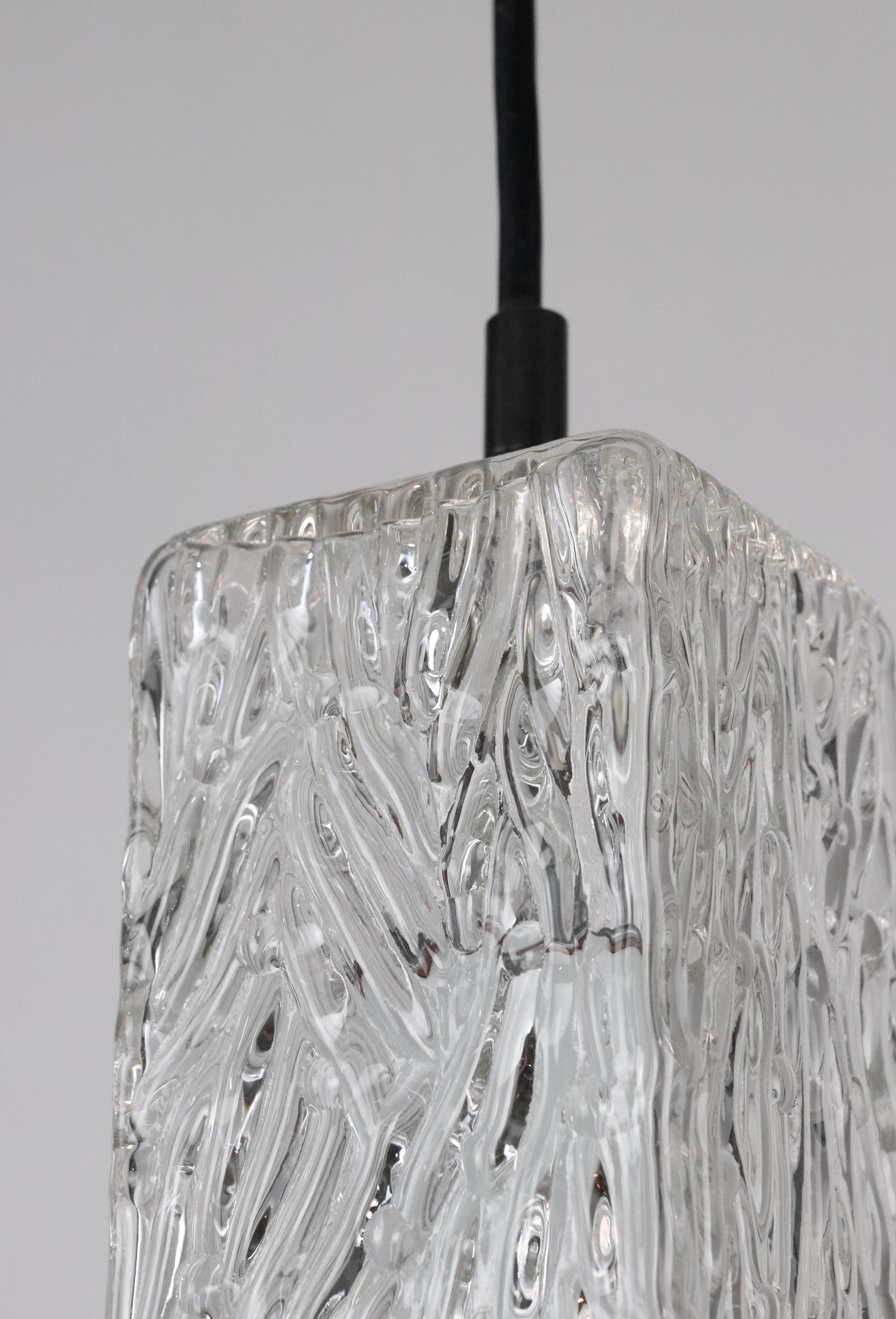 Lámpara colgante moderna cuadrada de cristal ondulado de Murano Italiano en venta