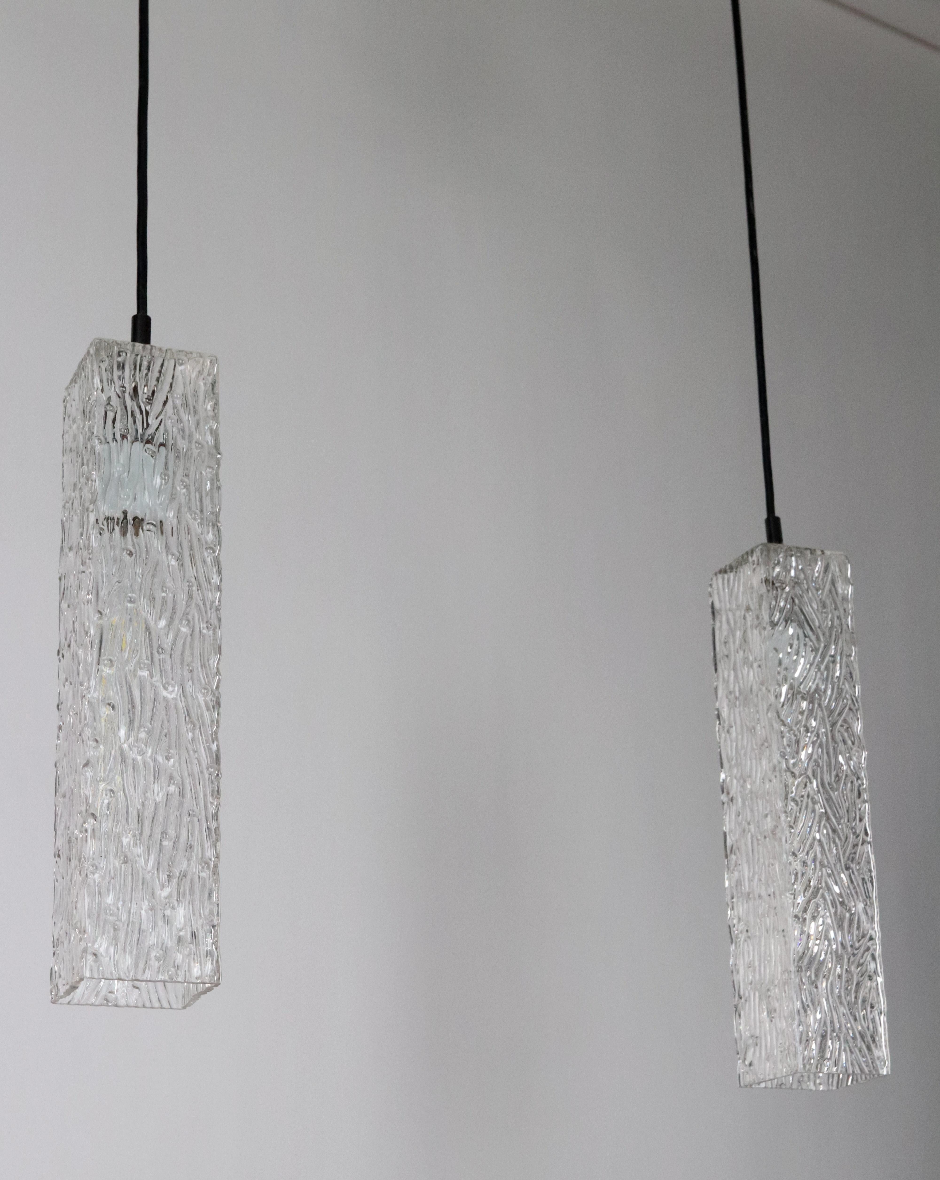 Lámpara colgante moderna cuadrada de cristal ondulado de Murano en venta 2