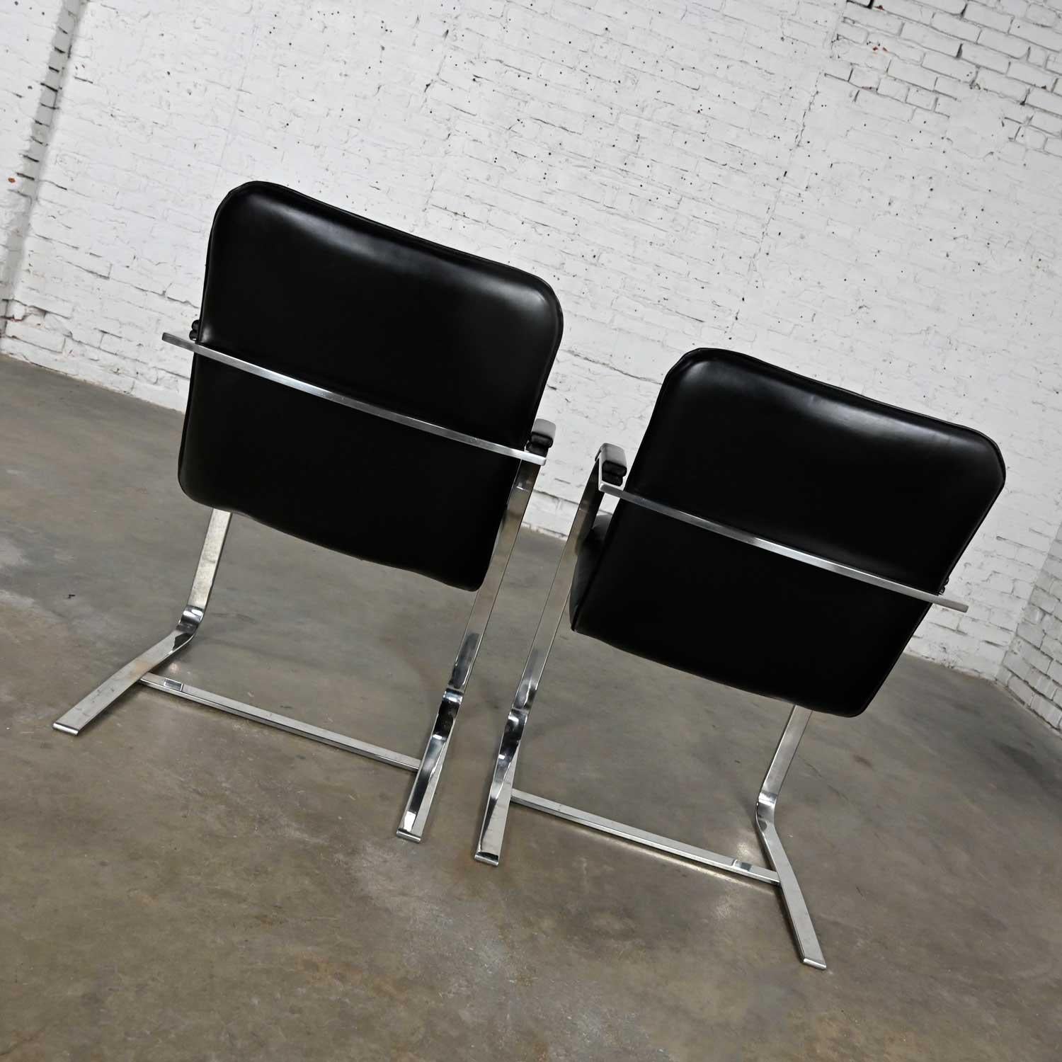 Modern St Timothy Chair Cantilever Chairs Chrome Rectangle Tube & Black Leather For Sale 2