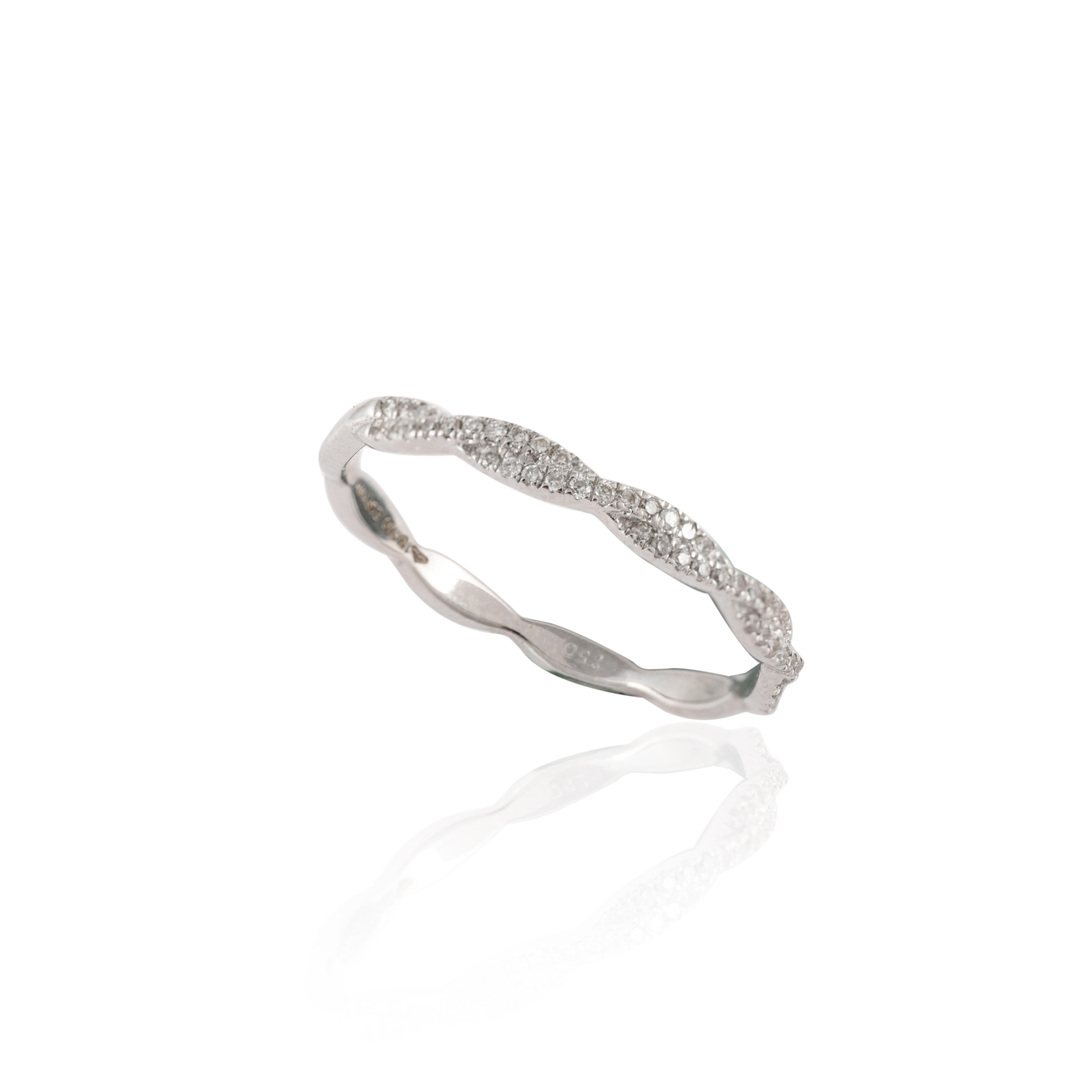 For Sale:  Modern Stackable 18k Solid White Gold Diamond Twisted Band Ring 7