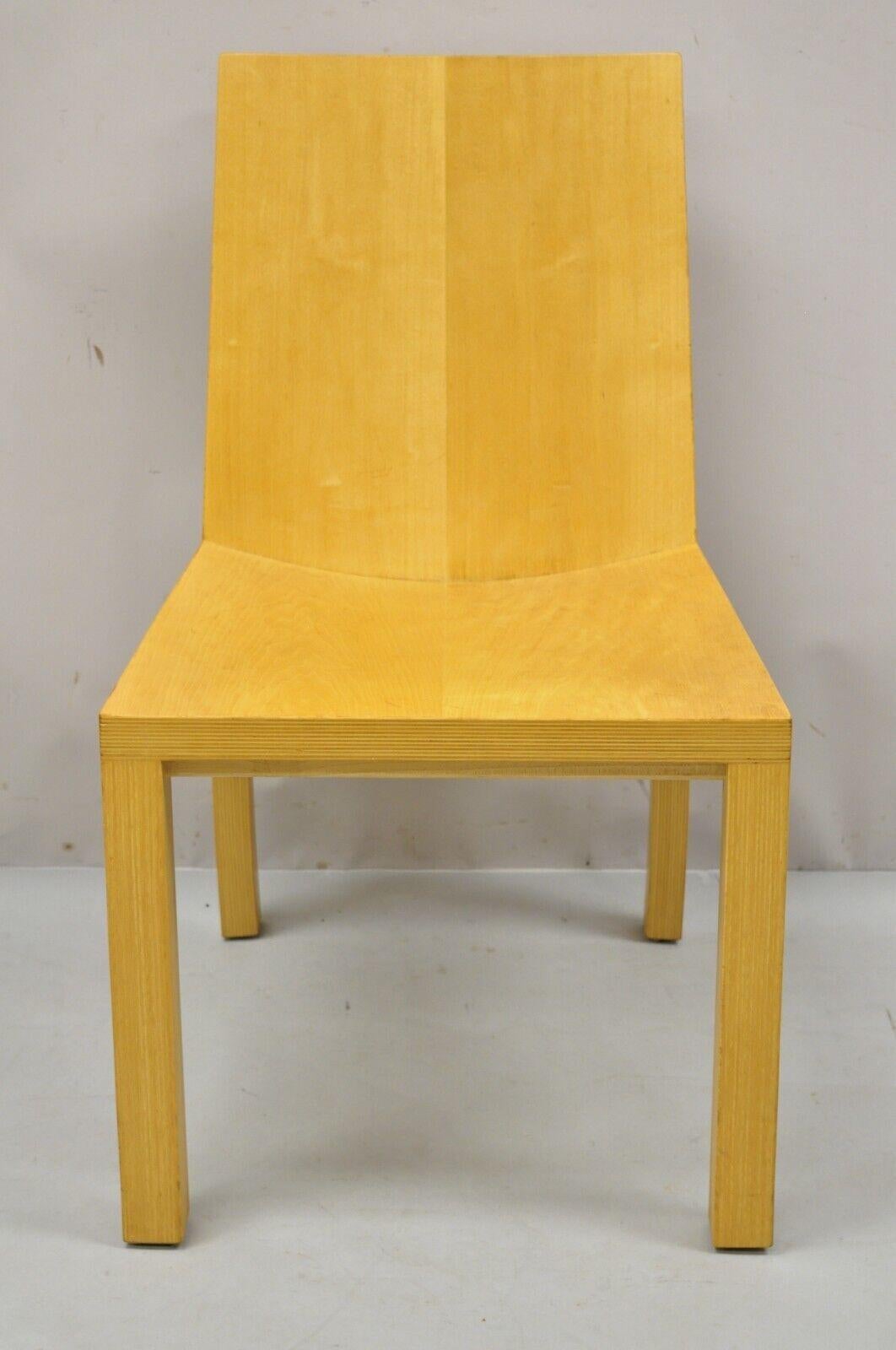 Modern Stacked Laminated Birch Beechwood Laminate Dining Chair, Set of 4 In Good Condition For Sale In Philadelphia, PA