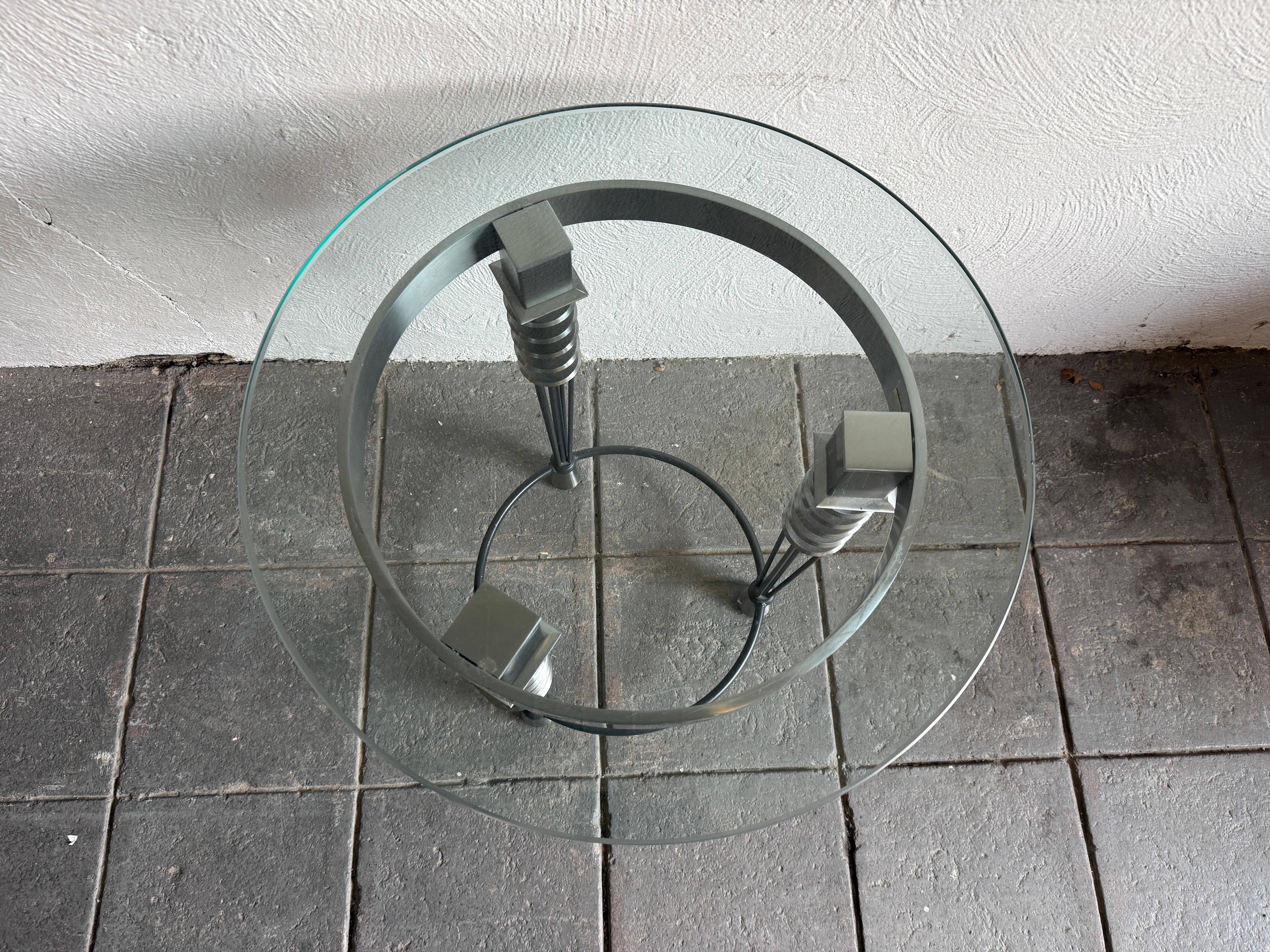 Modern Stainless steel glass side table by Larry Laslo for Directional In Good Condition For Sale In Brooklyn, NY