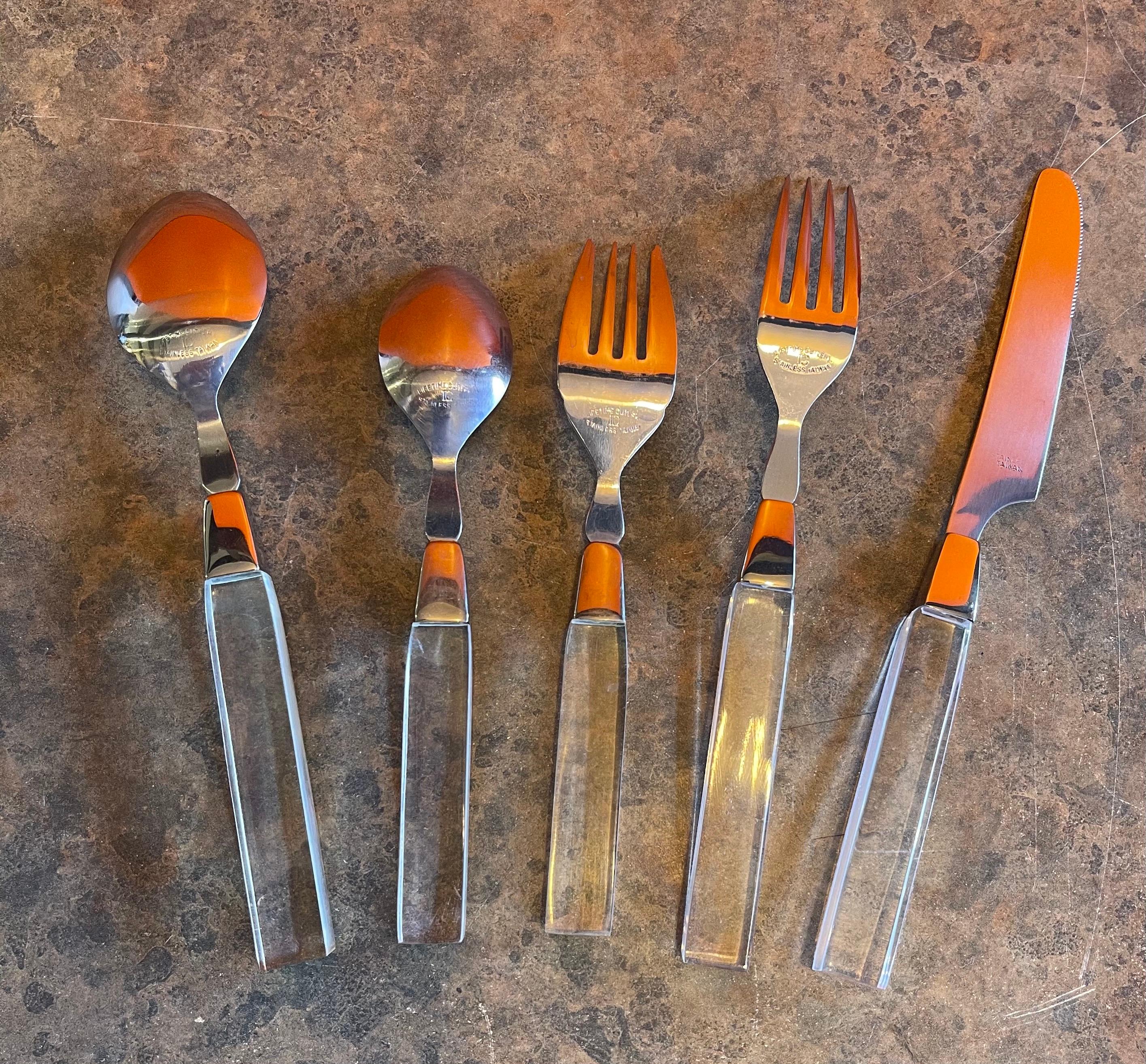 Modern Stainless Steel & Lucite Flatware Set for Eight by Lifetime Cutlery In Good Condition In San Diego, CA