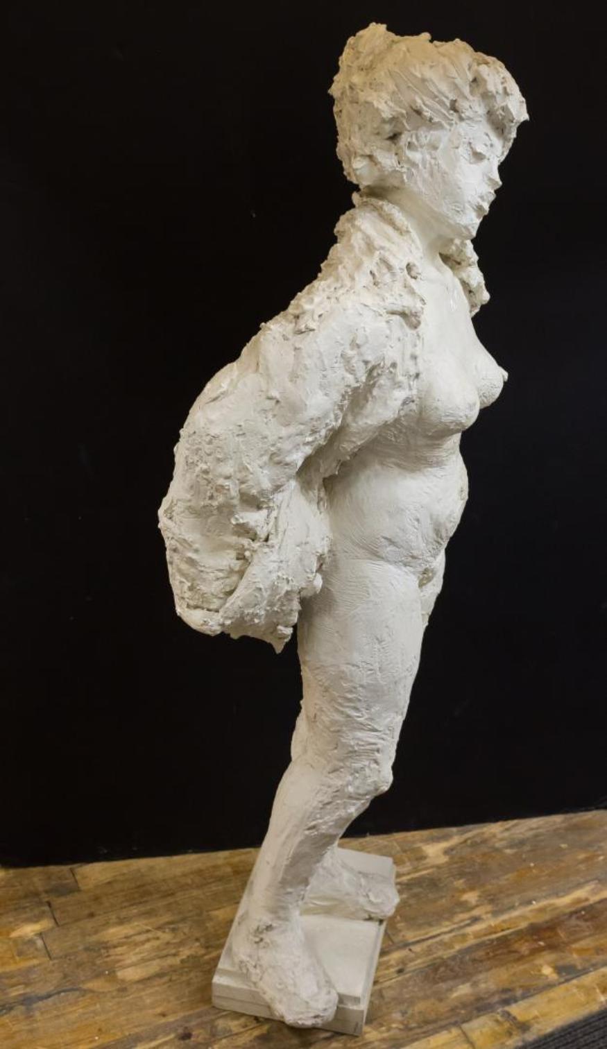 Modern Standing Female Nude Sculpture In Good Condition In New York, NY