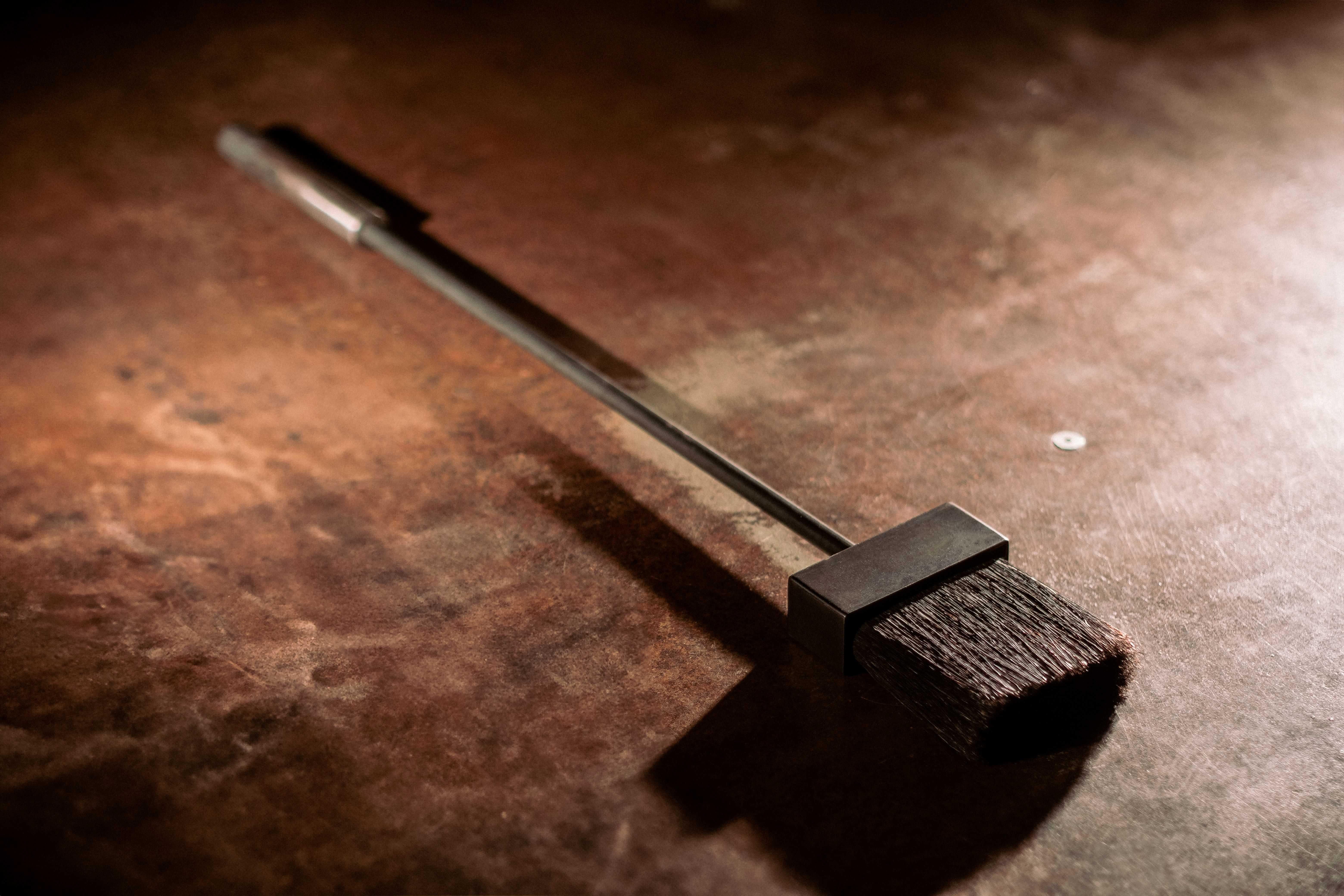 Forgiato Set di utensili per caminetto in acciaio moderno in vendita