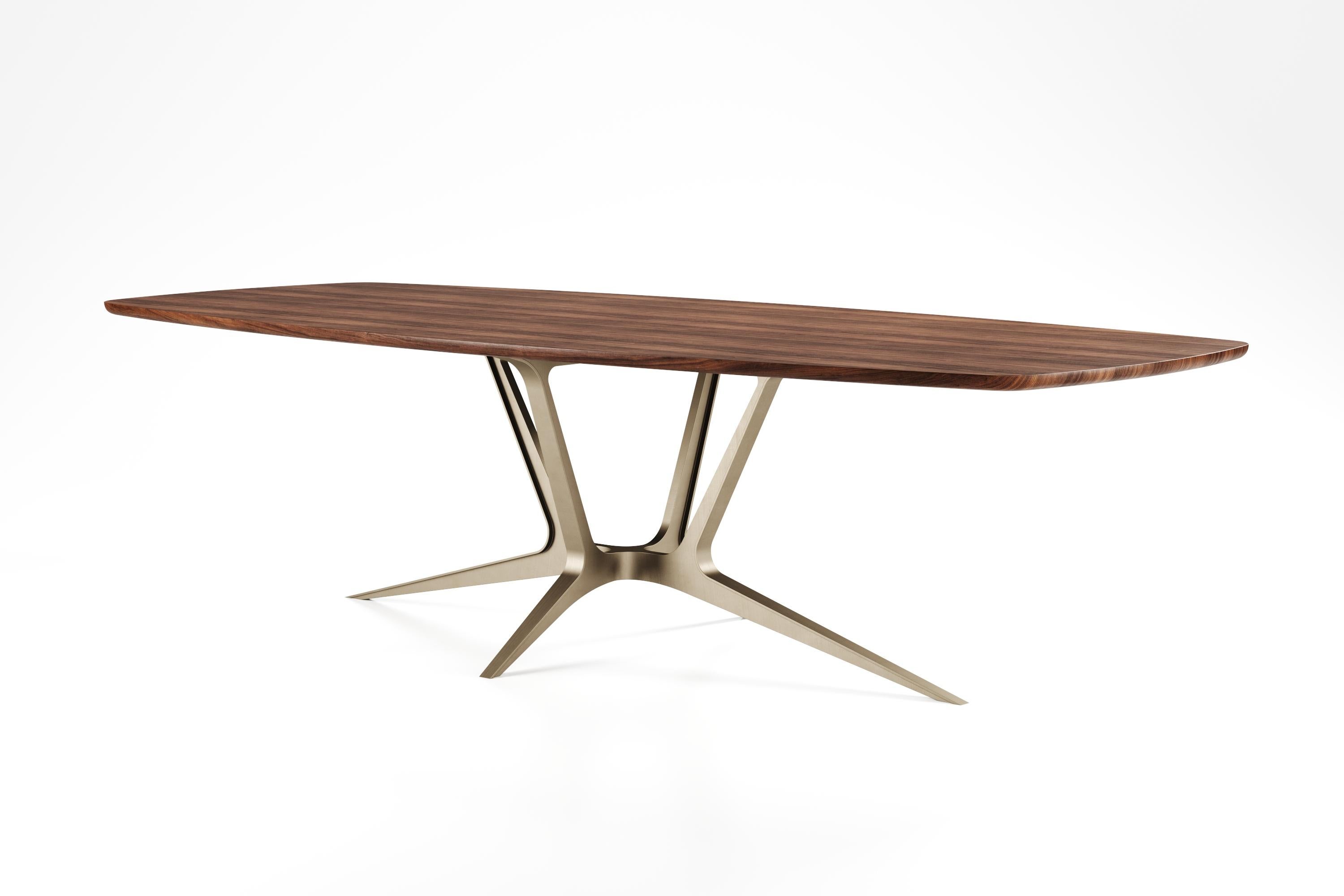 The Ero dining table is part of Luteca's Studio series, which is largely inspired by the work of Eugenio Escudero. This series beautifully exemplifies the international perspective that is so important to our company.. It feels familiar and yet you
