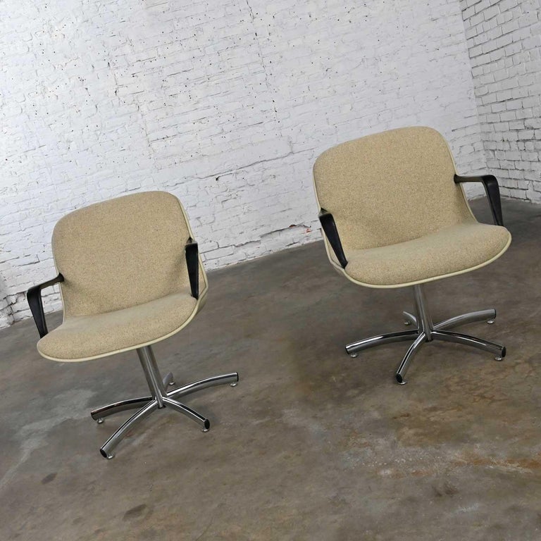 Wonderful Modern steelcase model #451 5 prong chrome base office chairs with oatmeal colored fabric in the style of Charles Pollock office chair for Knoll. Beautiful condition, keeping in mind that these are vintage and not new so will have signs of