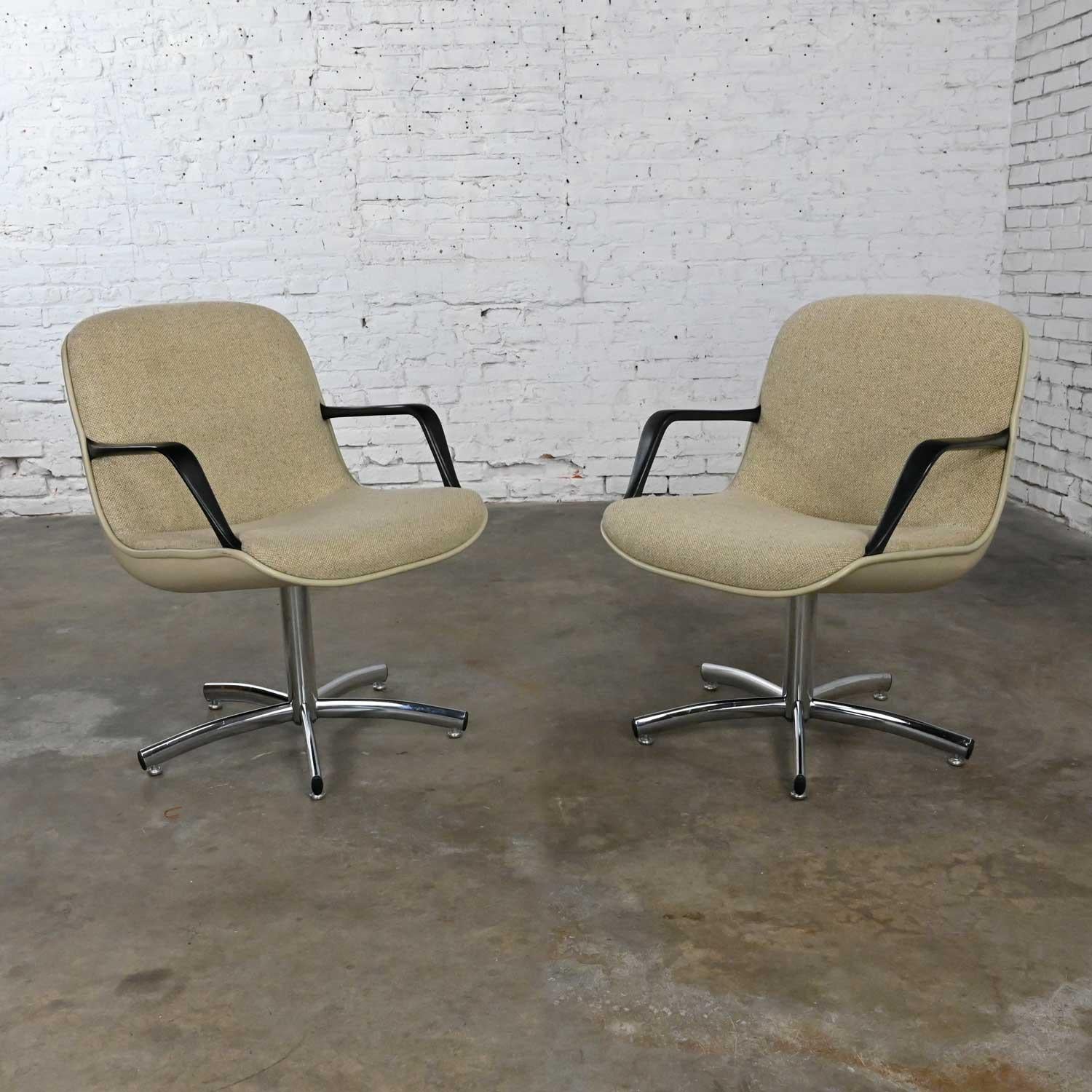 20ième siècle Steelcase Modern Steelcase n°451 5 chaises de bureau à base chromée style Charles Pollock Pr
