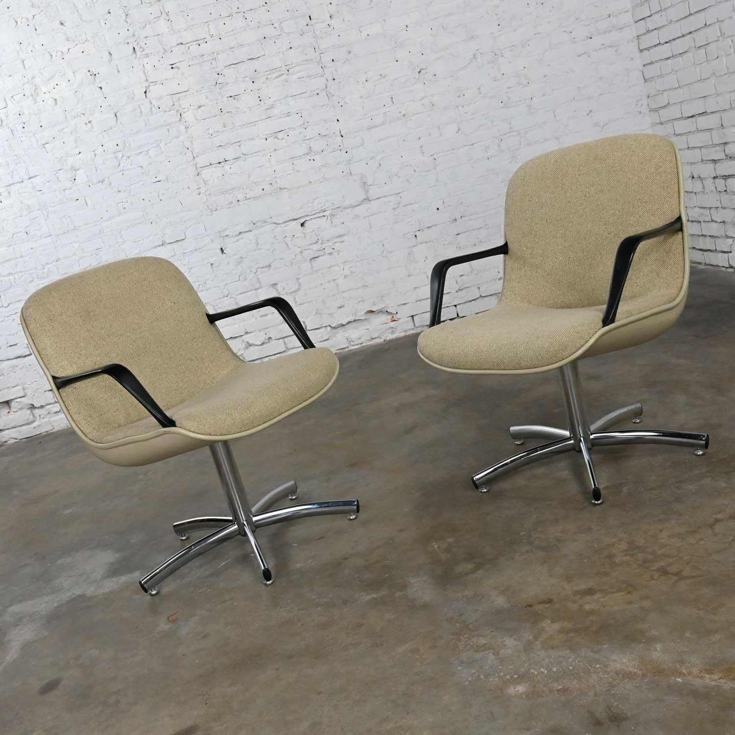 Steelcase Modern Steelcase n°451 5 chaises de bureau à base chromée style Charles Pollock Pr 2