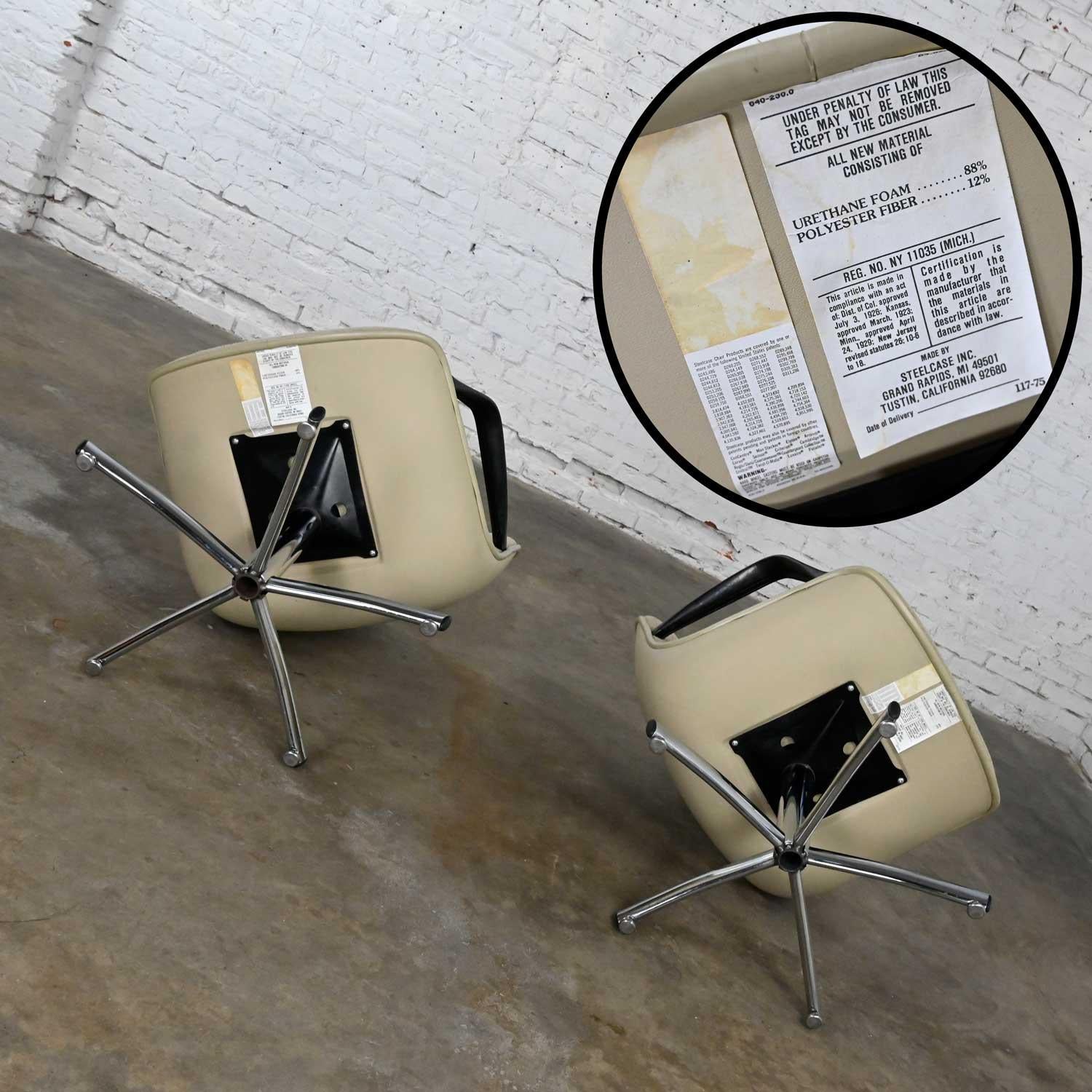 Steelcase Modern Steelcase n°451 5 chaises de bureau à base chromée style Charles Pollock Pr 3