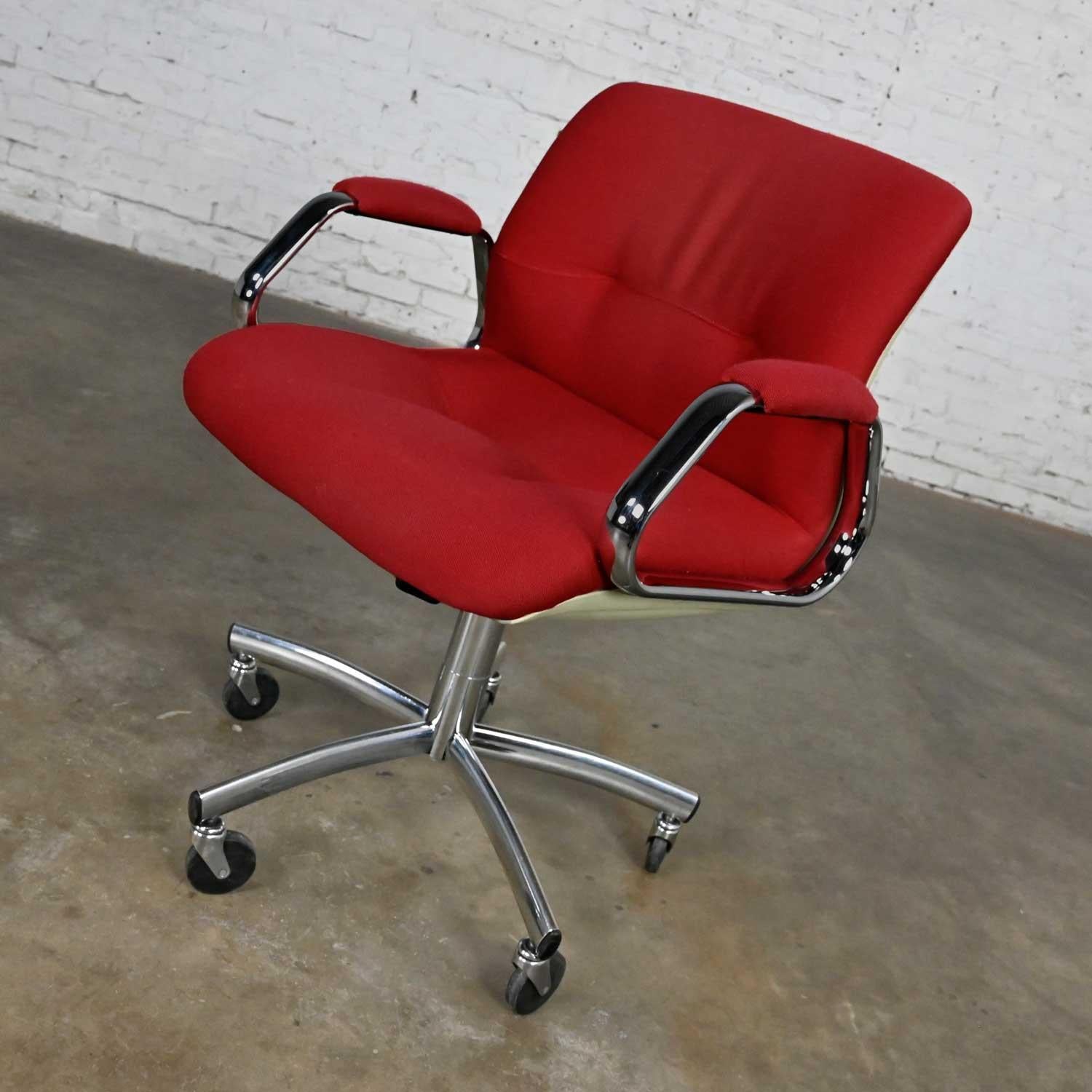 who invented the swivel chair
