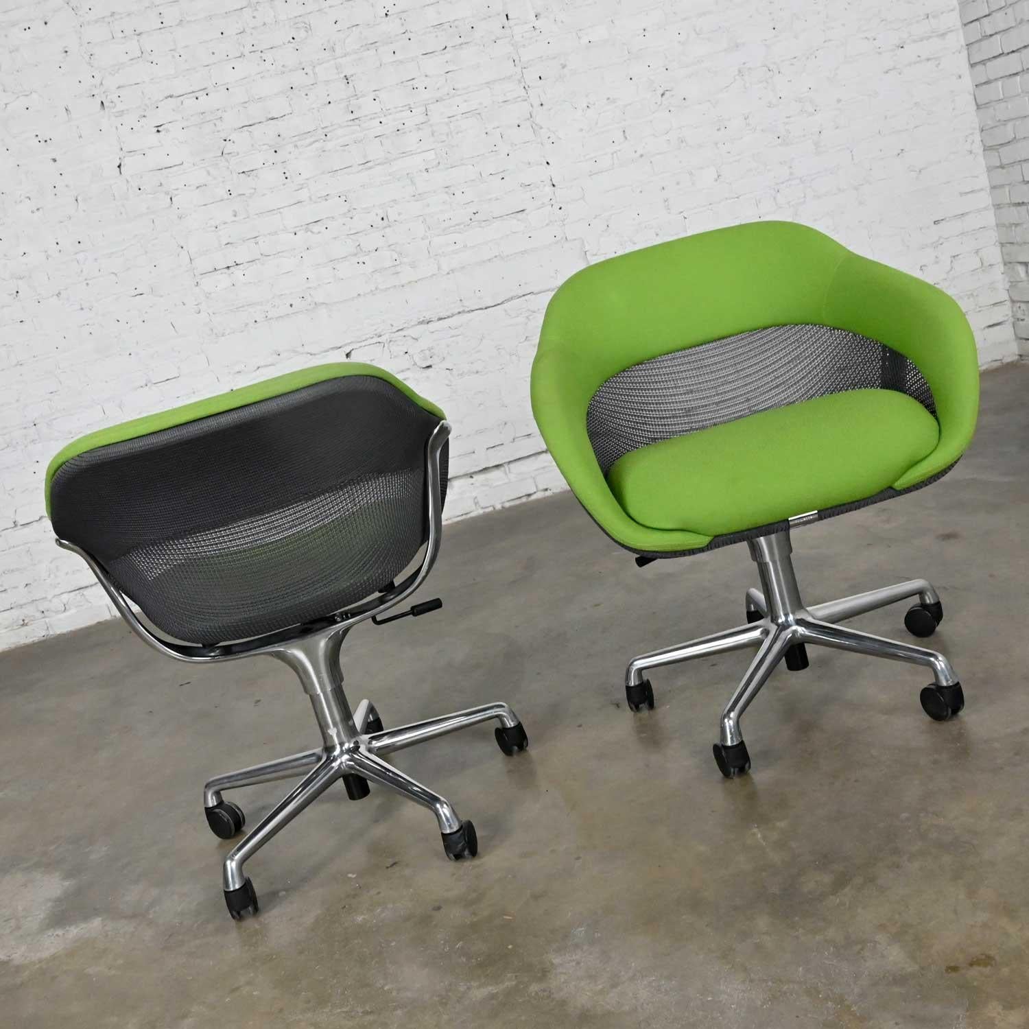 Contemporary Modern Steelcase Green 5 Prong Chrome Rolling Base Coalesse Office Chairs a Pair