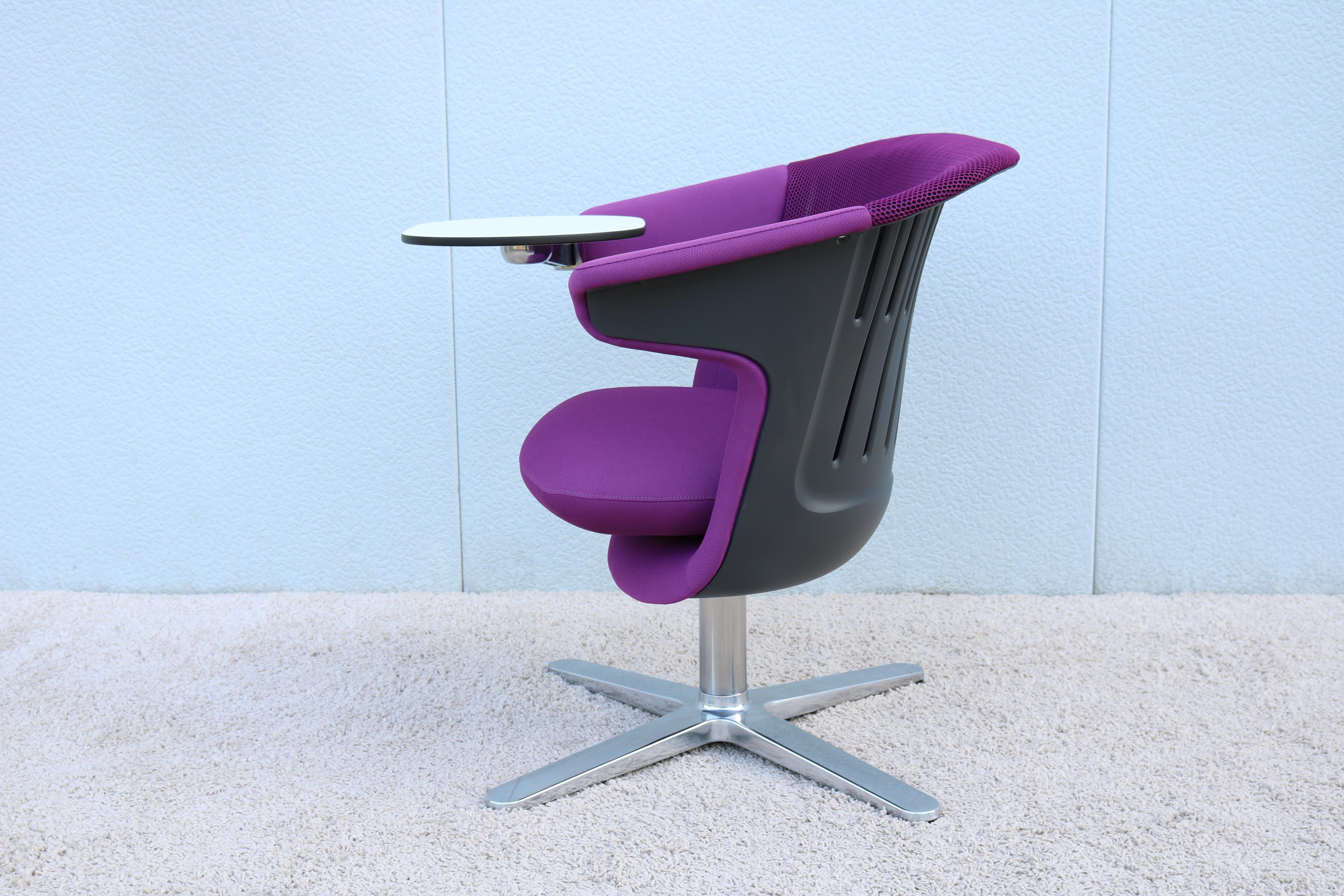 Modern Steelcase i2i Collaborative Ergonomic Dual Swivel Lounge Chair For Sale 2