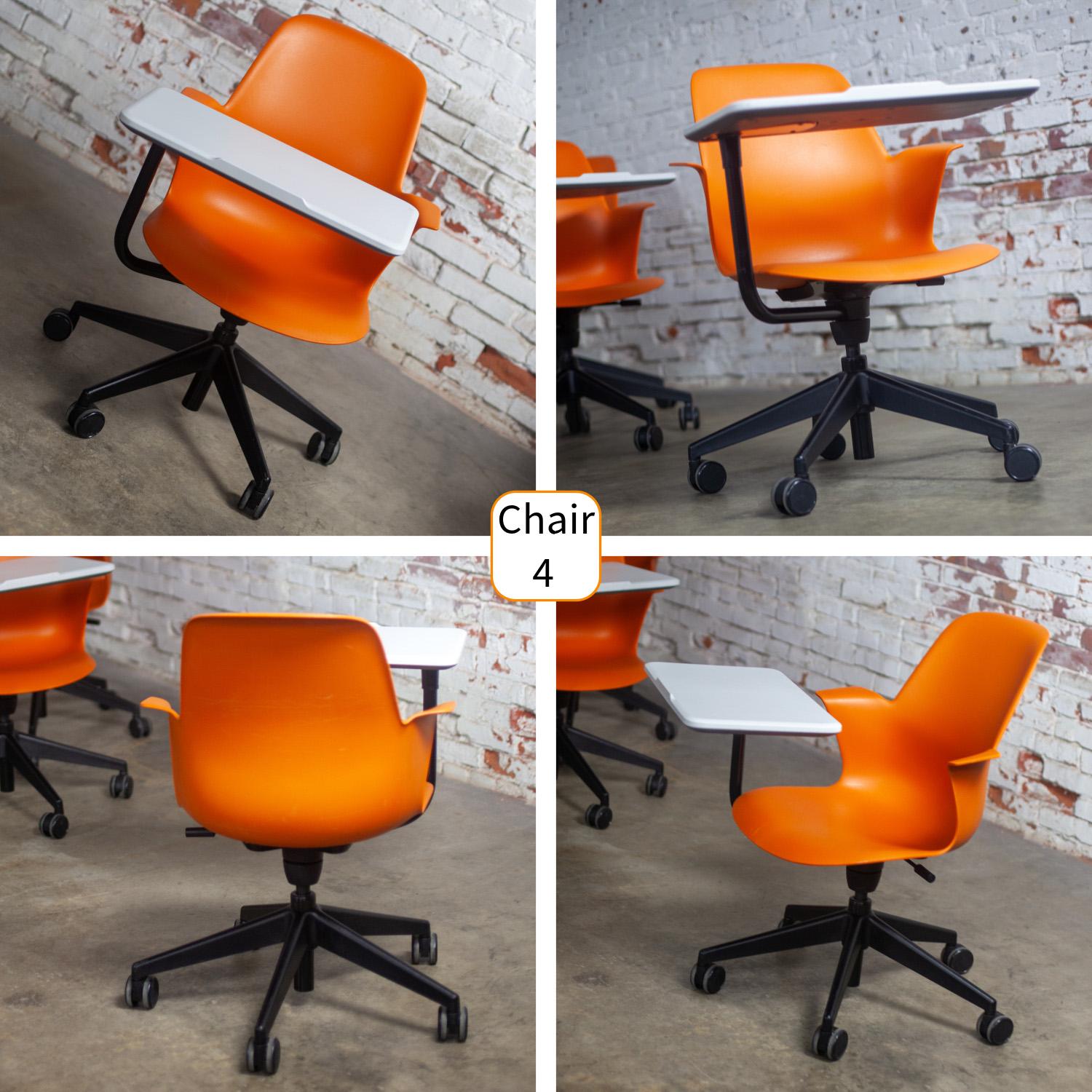 Silla de trabajo moderna Steelcase Orange Node con superficie de trabajo y base de 5 patas en venta 3