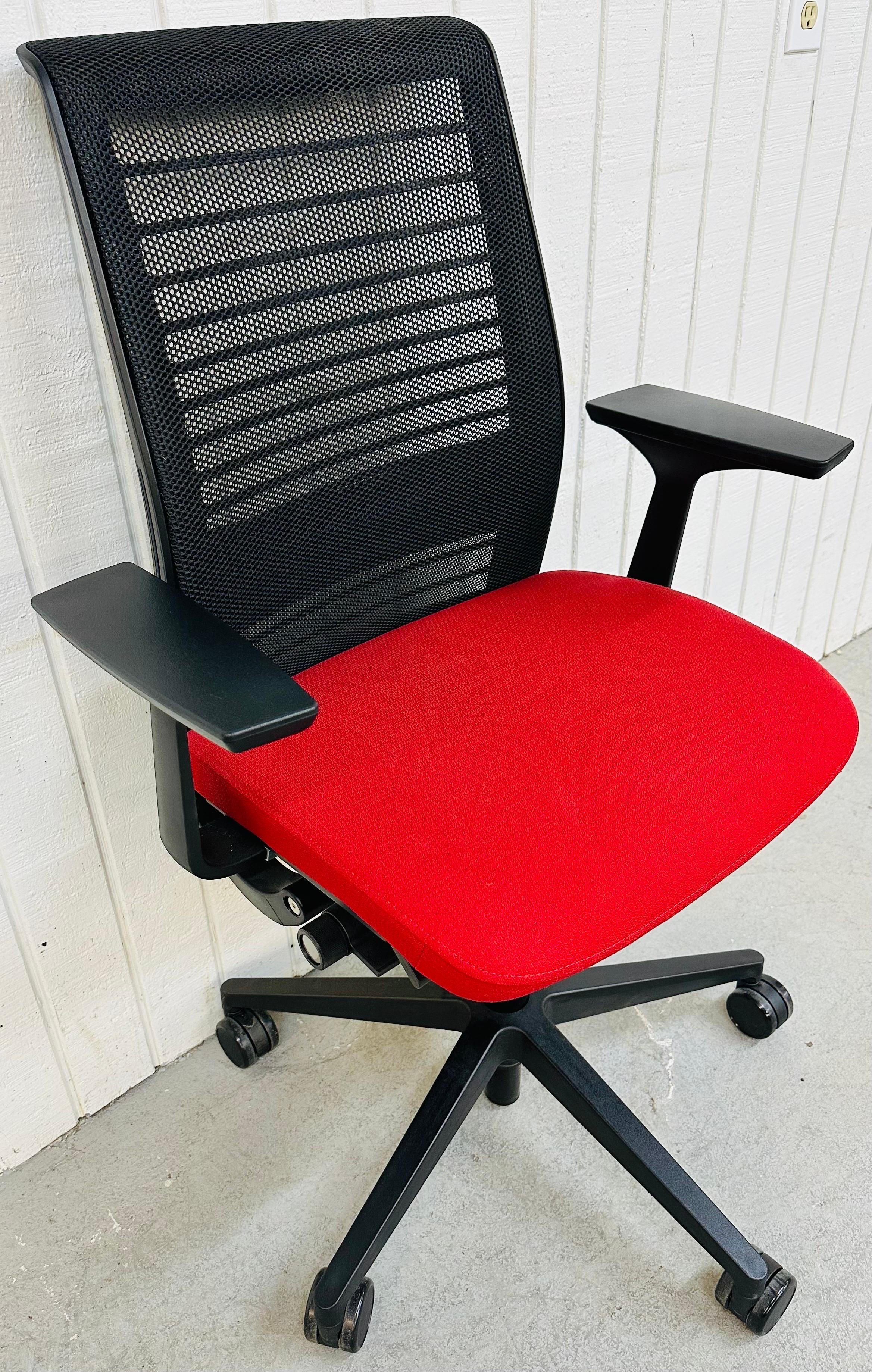American Modern Steelcase Swivel Office Chair