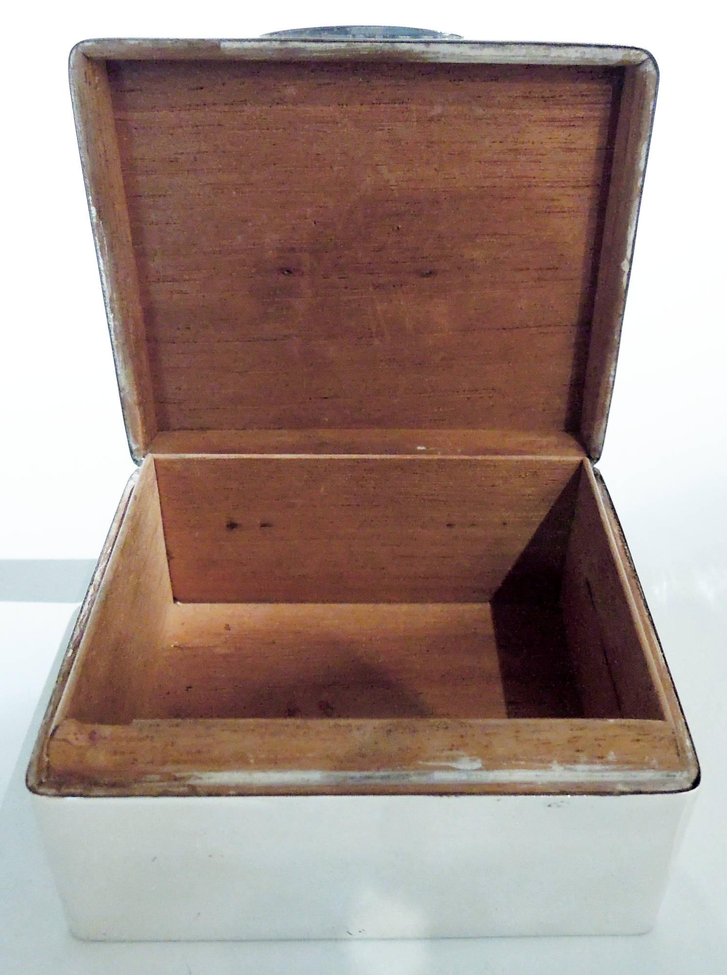 Caja moderna de plata de ley con la Asociación de la Fuerza Imperial Australiana de 1930 Plata esterlina en venta