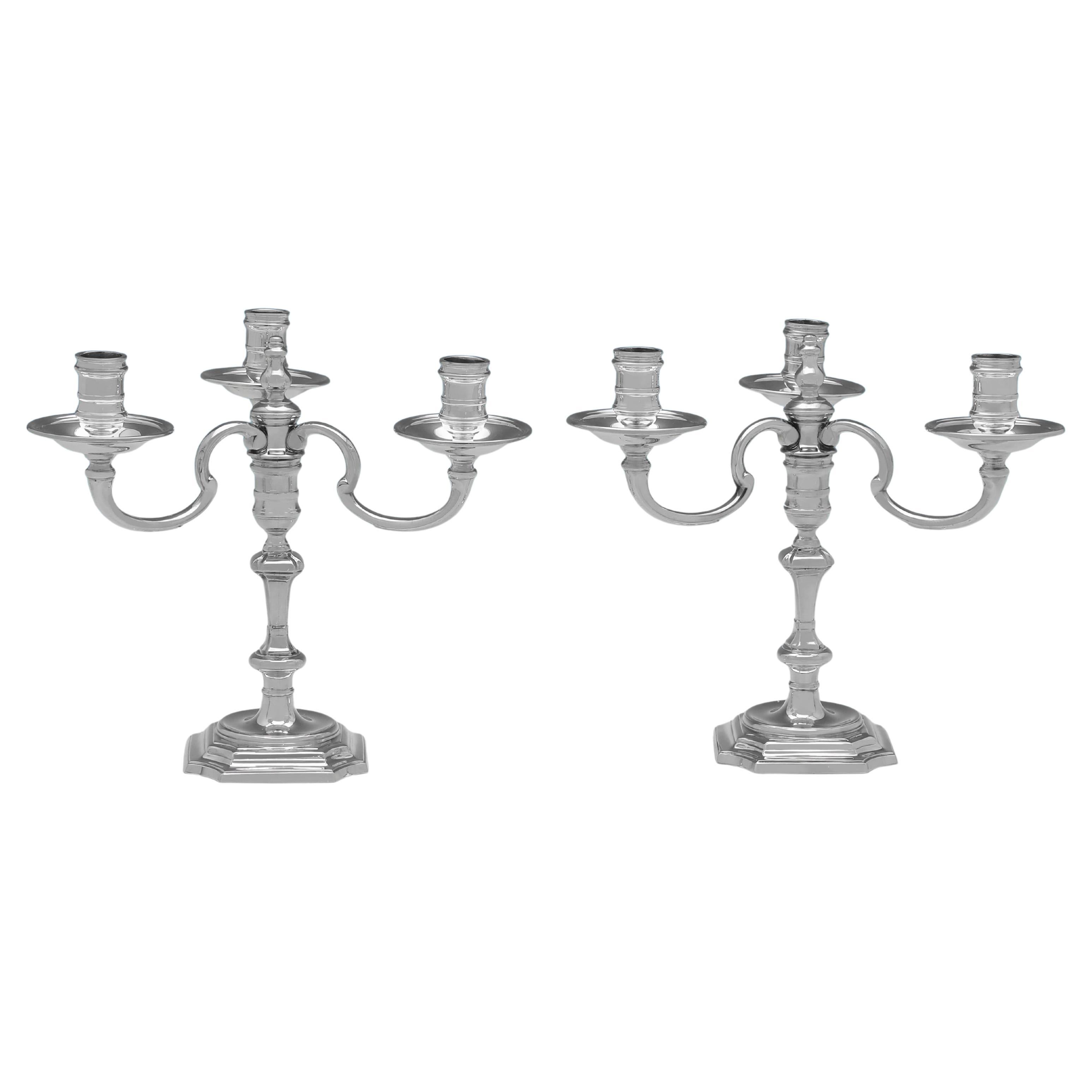 Candelabro moderno in argento Sterling di J. B. Chatterley, Birmingham 1973 56,1 toz
