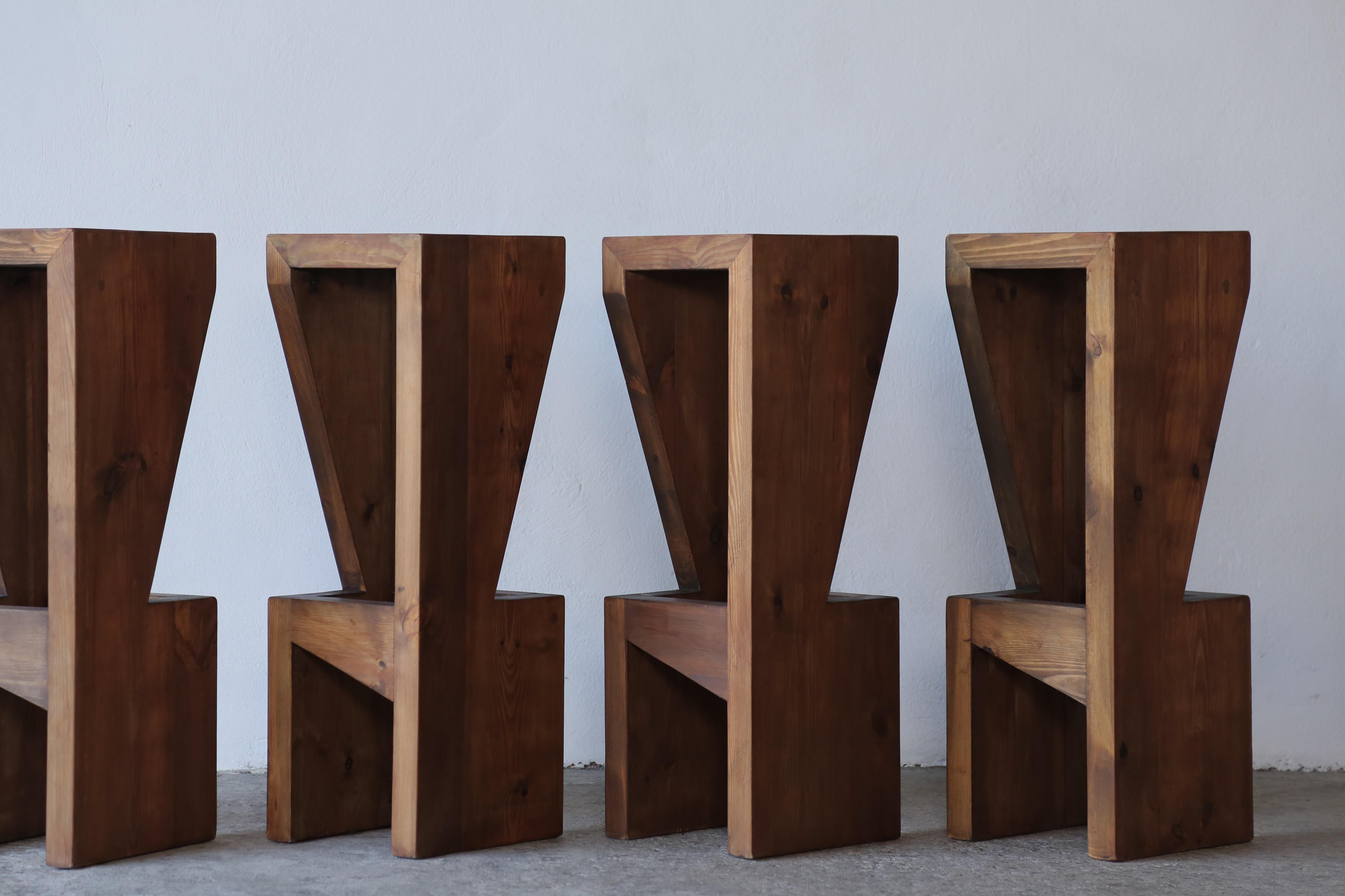 Modern Stools in Pine For Sale 2