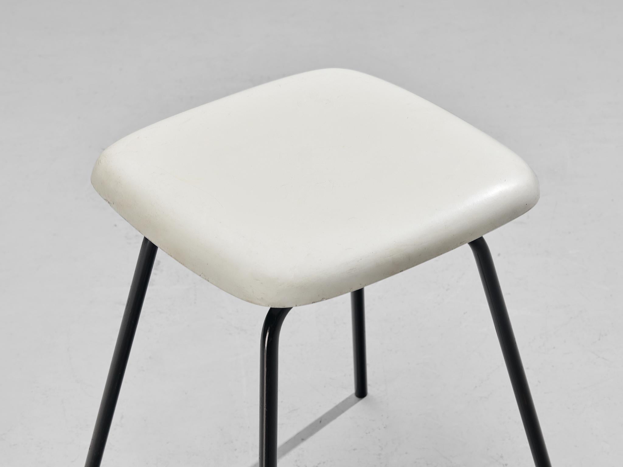 Modern Stools in White Fiberglass and Black Coated Steel For Sale 4