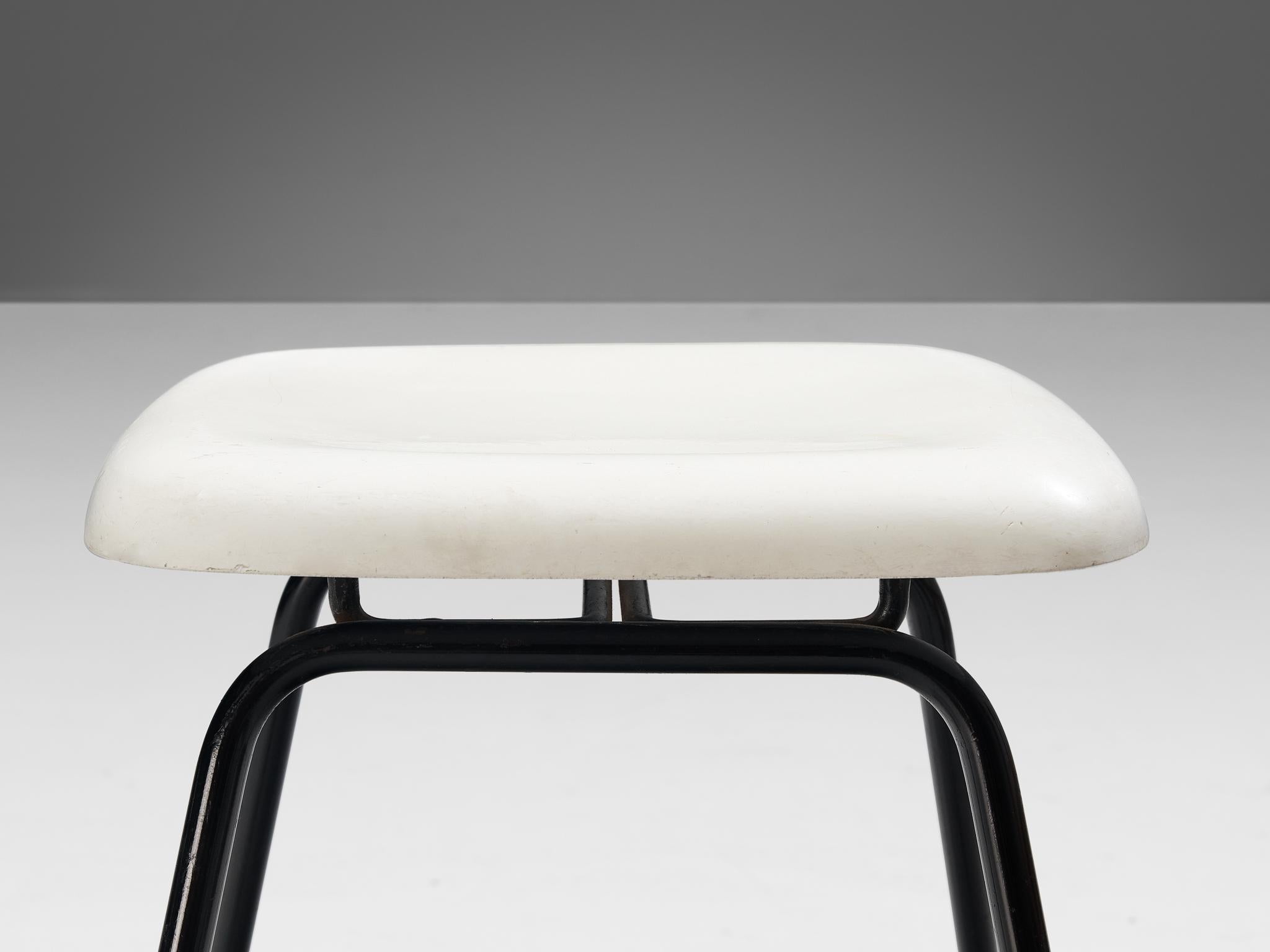 Modern Stools in White Fiberglass and Black Coated Steel For Sale 8