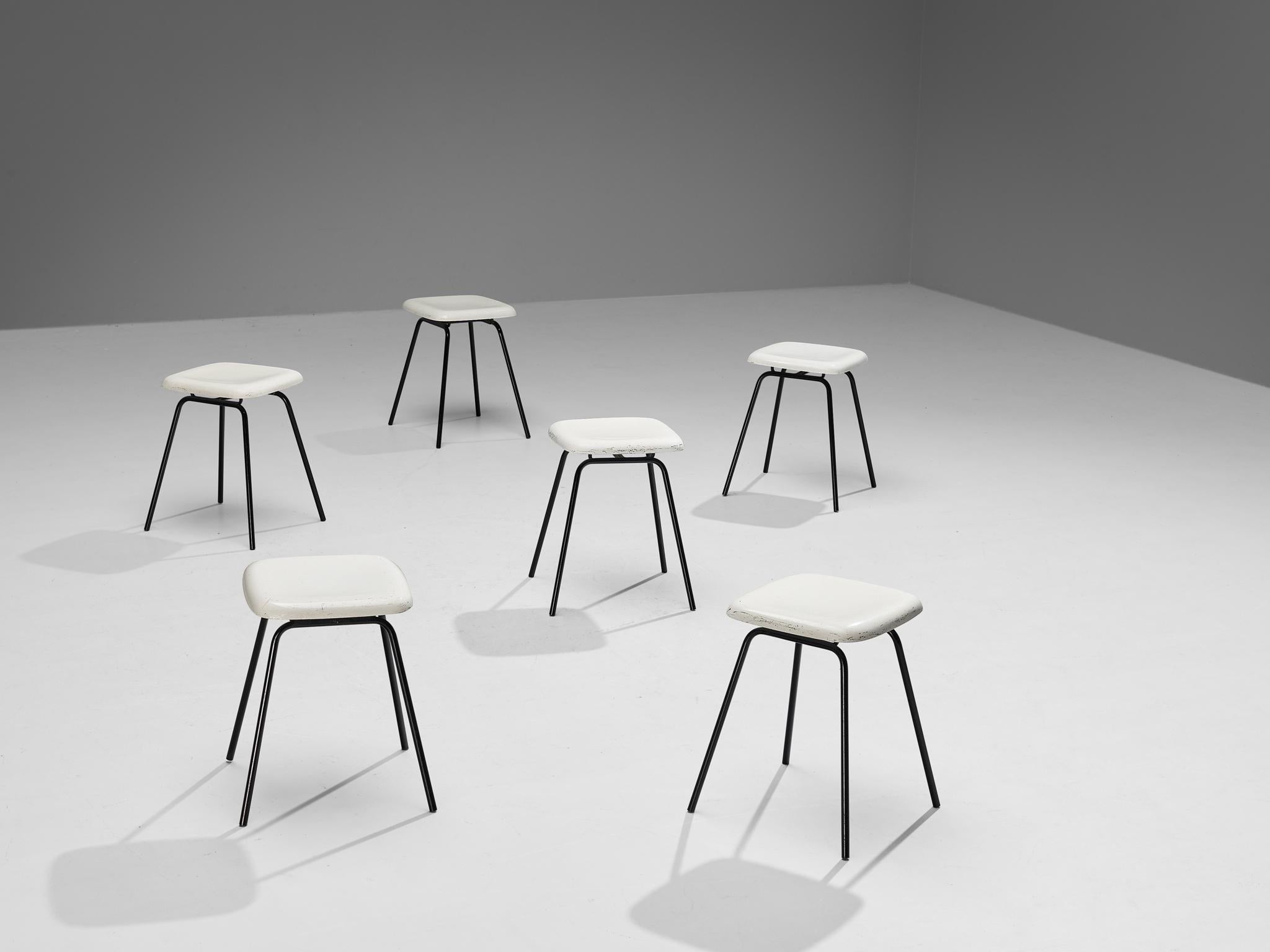 Modern Stools in White Fiberglass and Black Coated Steel For Sale 2