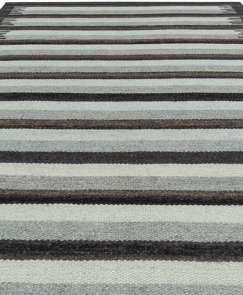Indien Tapis moderne en laine gris rayé à tissage plat de Doris Leslie Blau en vente