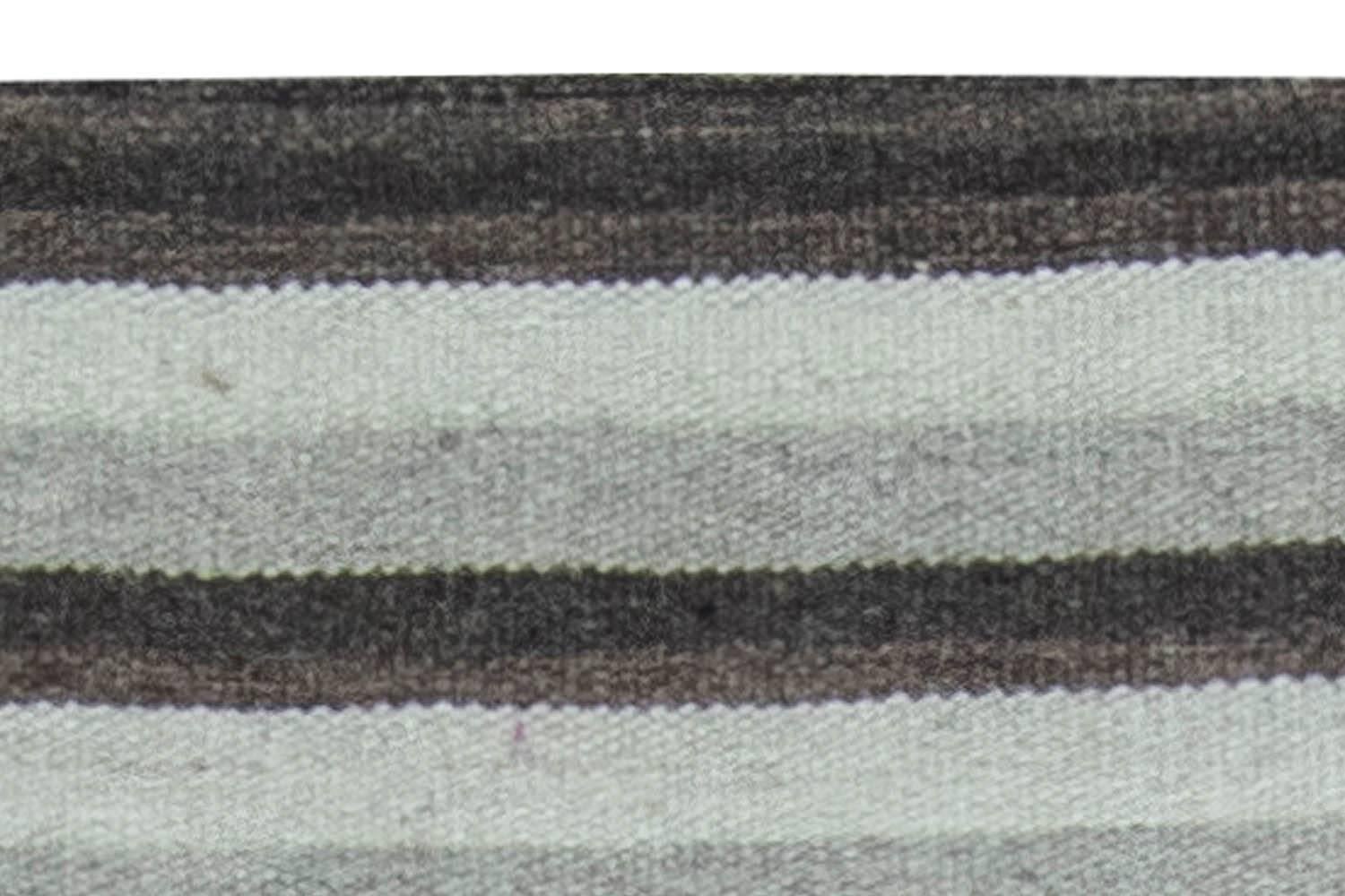 Noué à la main Tapis moderne en laine gris rayé à tissage plat de Doris Leslie Blau en vente