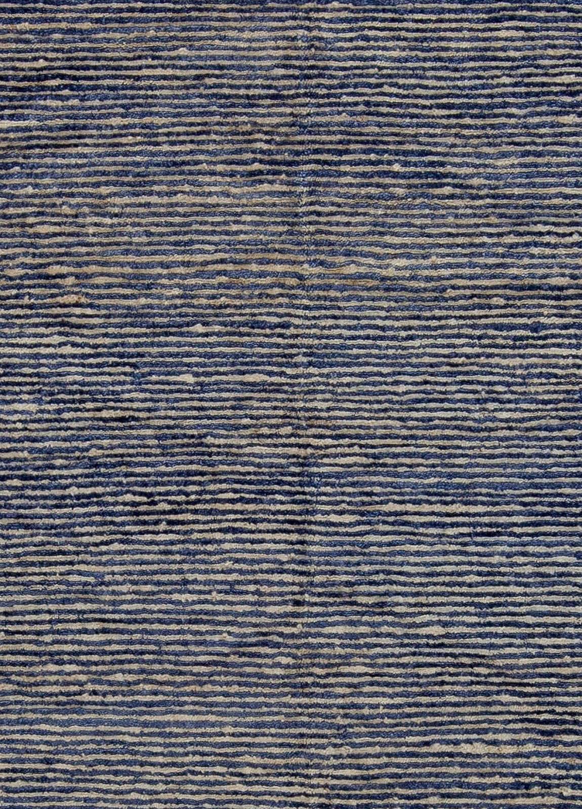 Alfombra moderna a rayas de cáñamo y seda hecha a mano por Doris Leslie Blau.
Tamaño: 325 × 457 cm (10'8