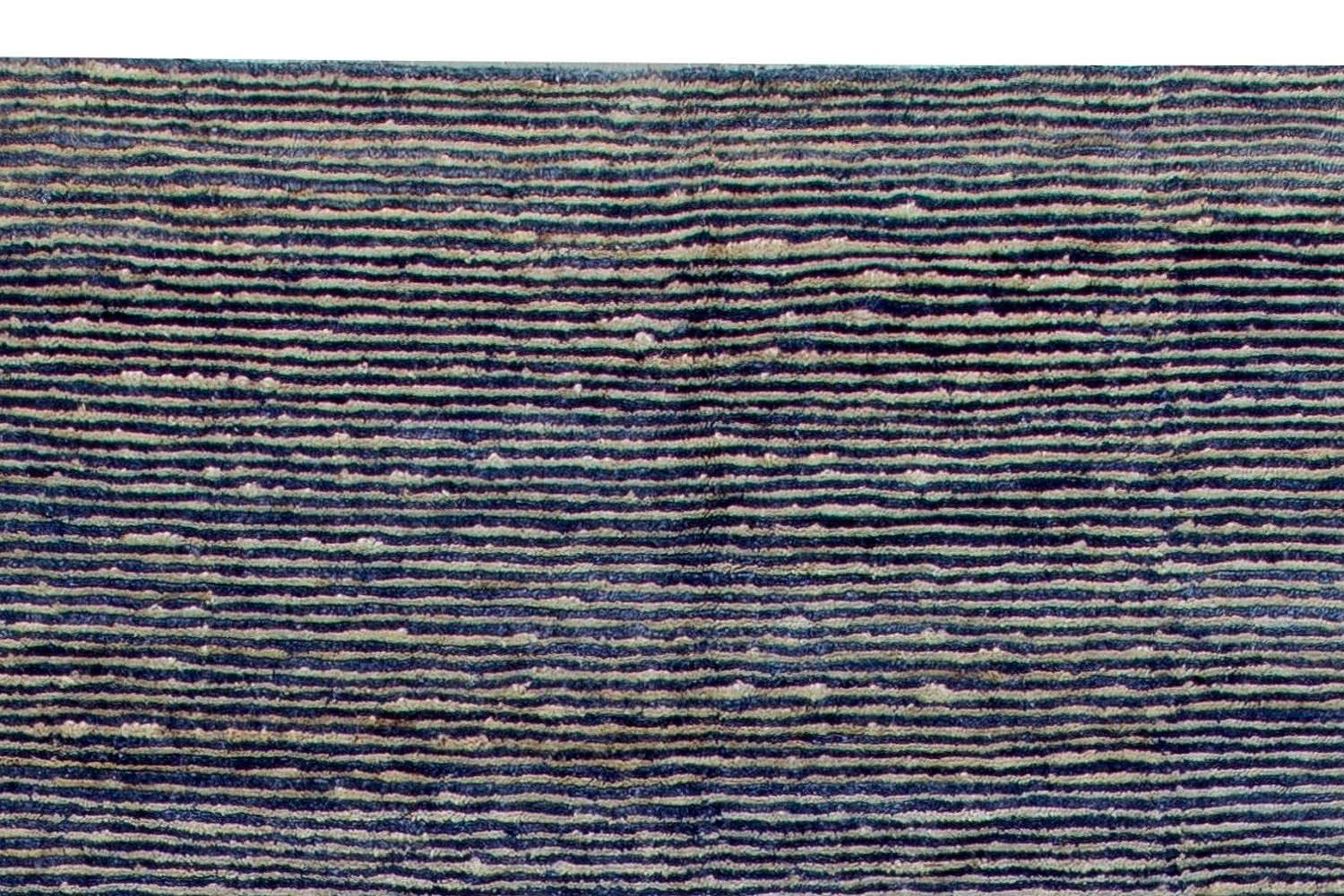 Tapis moderne rayé fait main à l'ourlet et en soie de Doris Leslie Blau Neuf - En vente à New York, NY