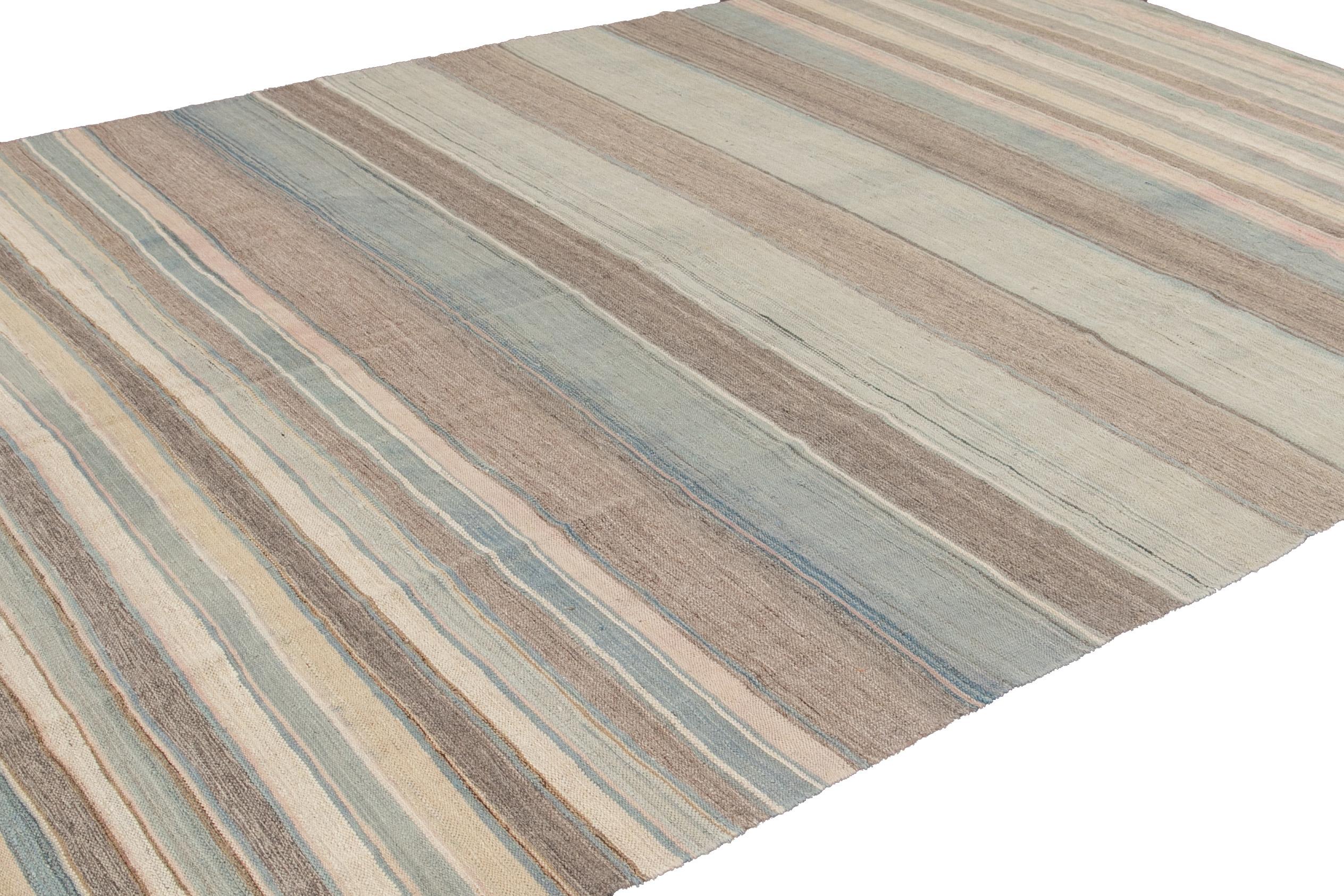 Modern Striped Kilim Handmade Wool Rug In New Condition For Sale In Norwalk, CT