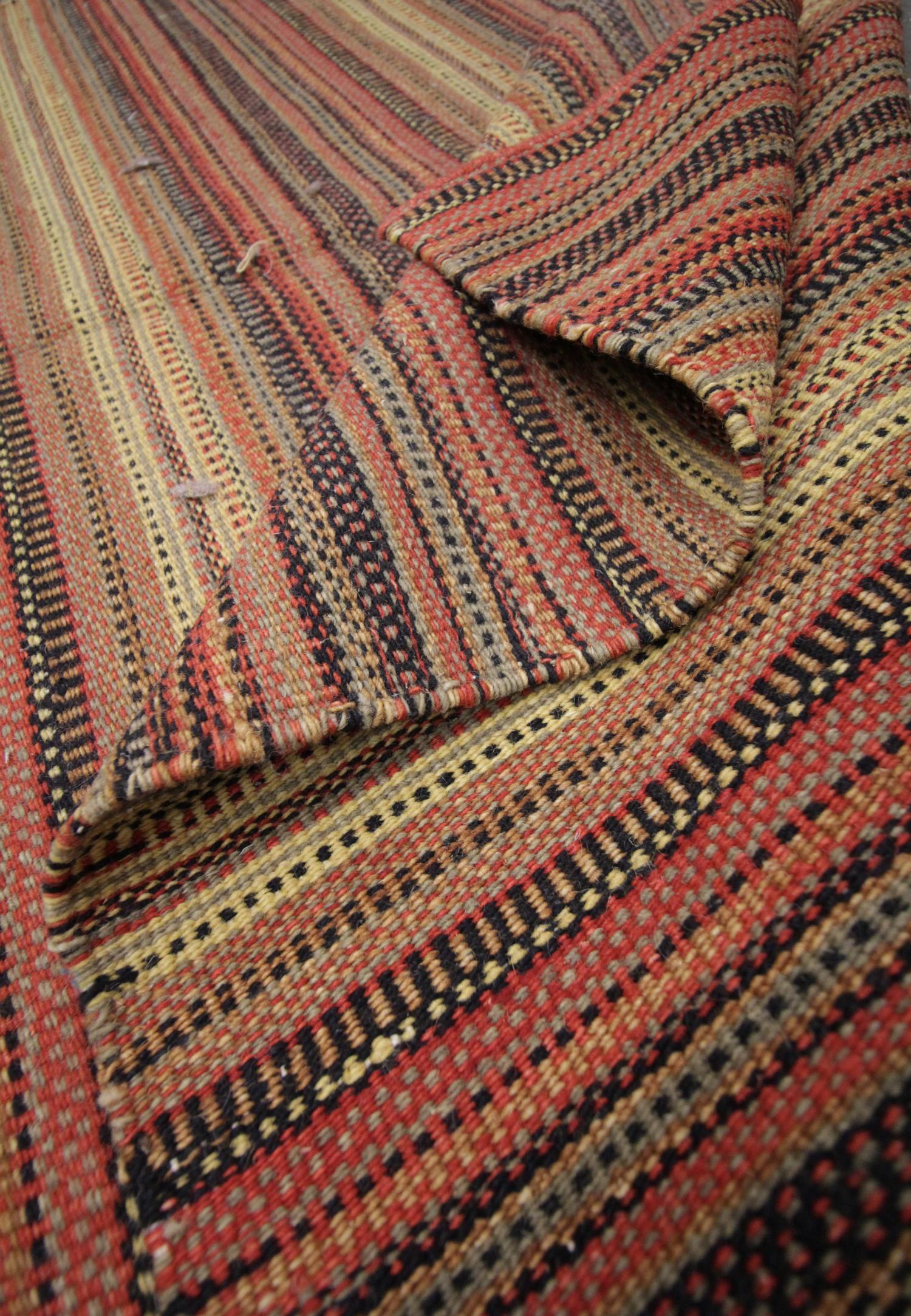 Tintura vegetale Tappeto moderno a strisce Kilims Area Rug Tappeto rosso in lana Kilim Tappeto piatto in lana in vendita