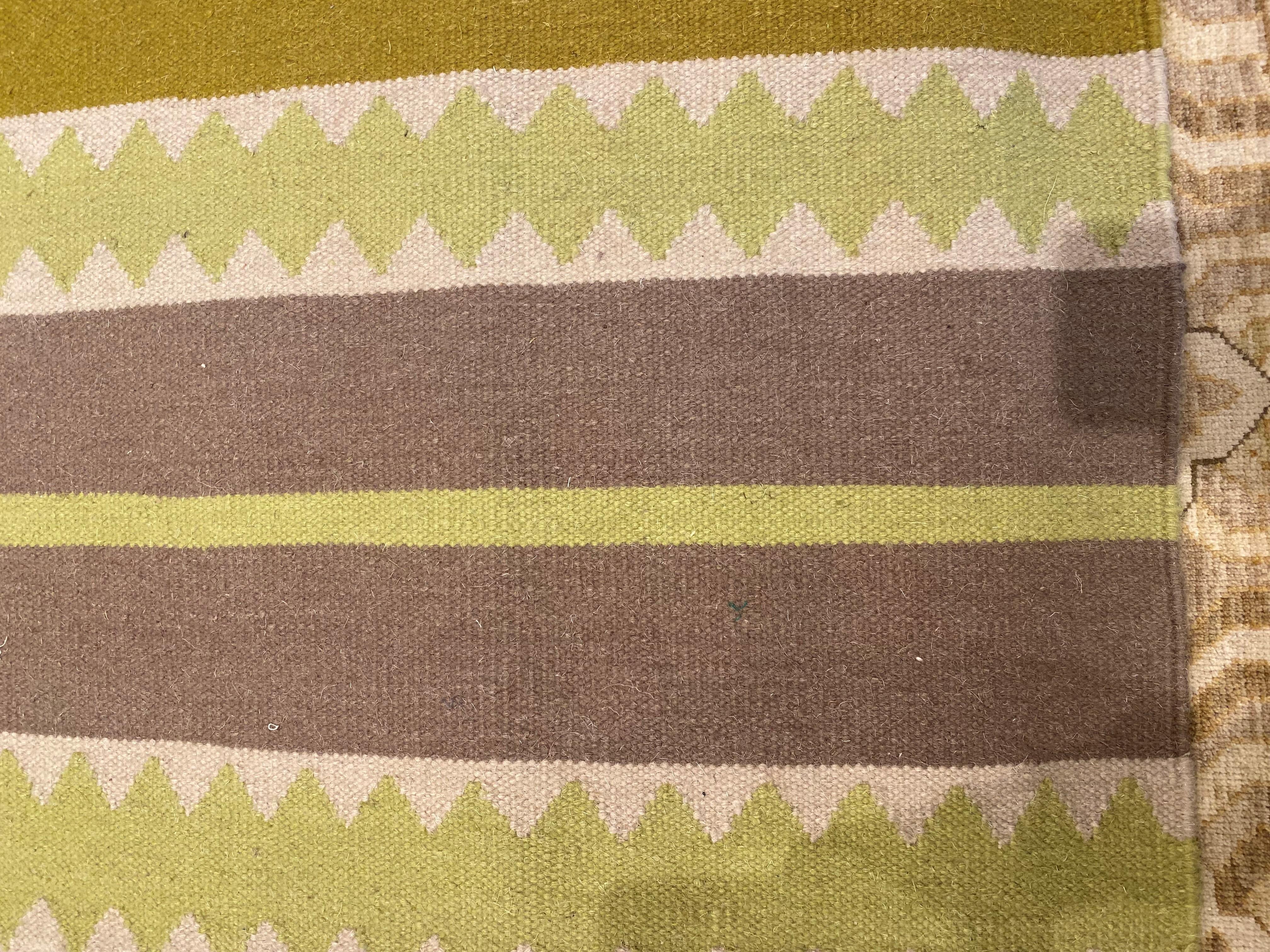 Noué à la main Tapis moderne en laine rayé vert Sundance fait à la main par Doris Leslie Blau en vente