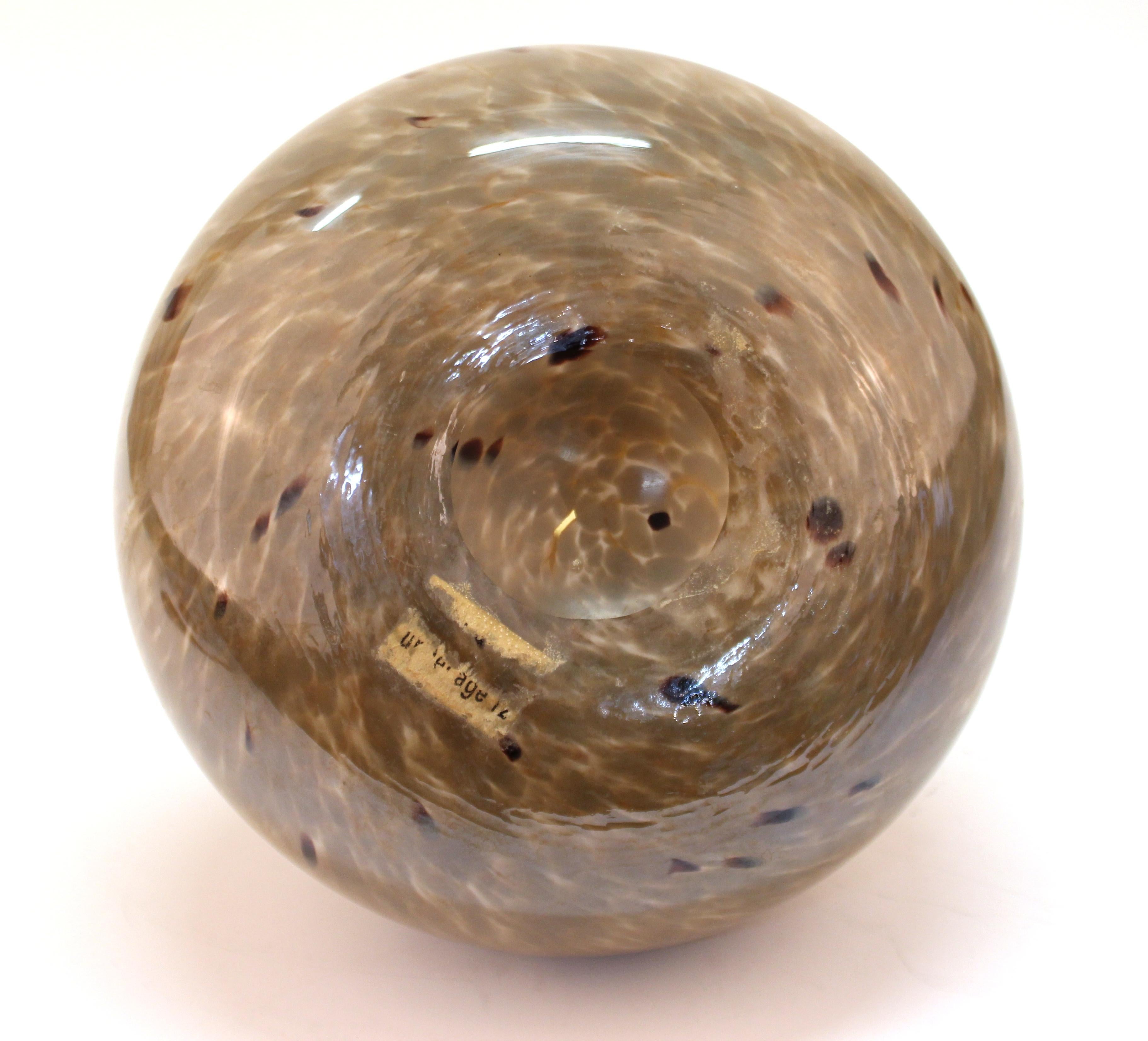 Modern Studio Art Glass Vase 3
