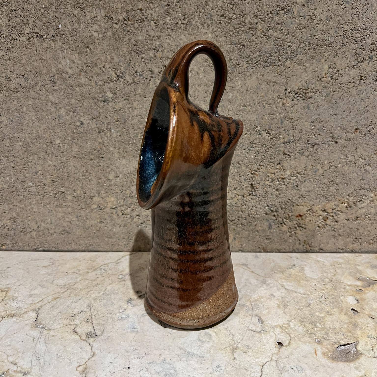 Vaso angolato in studio moderno in ceramica Art Pottery in vendita 1
