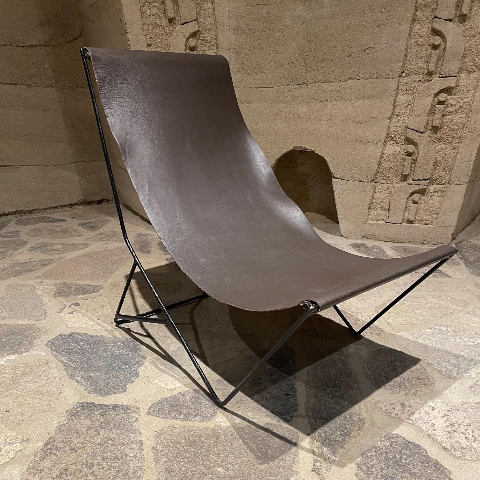 2000s Modern Studio Lounge Chair Brown Leather Sling Iron For Sale 6