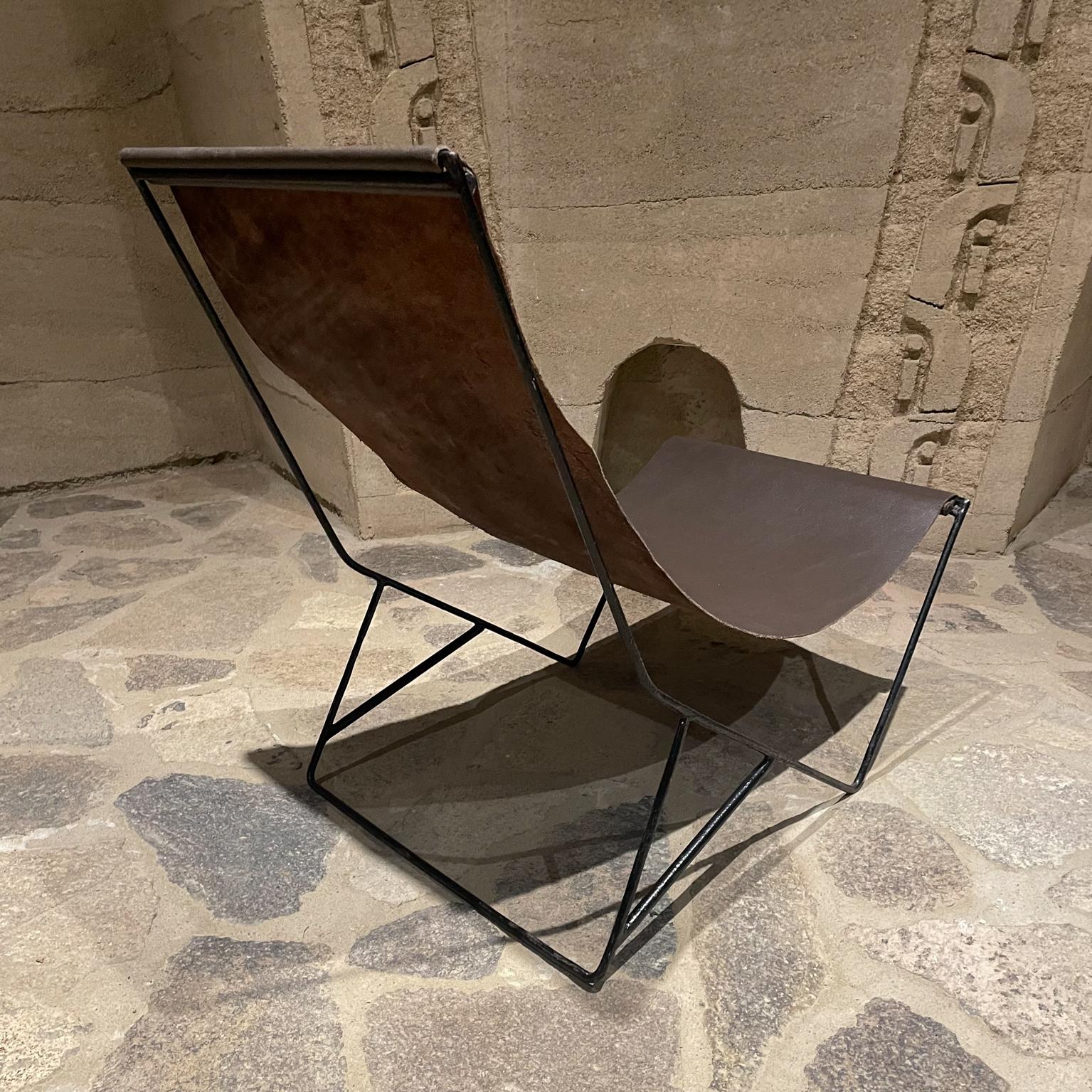 2000s Modern Studio Lounge Chair Brown Leather Sling Iron For Sale 5