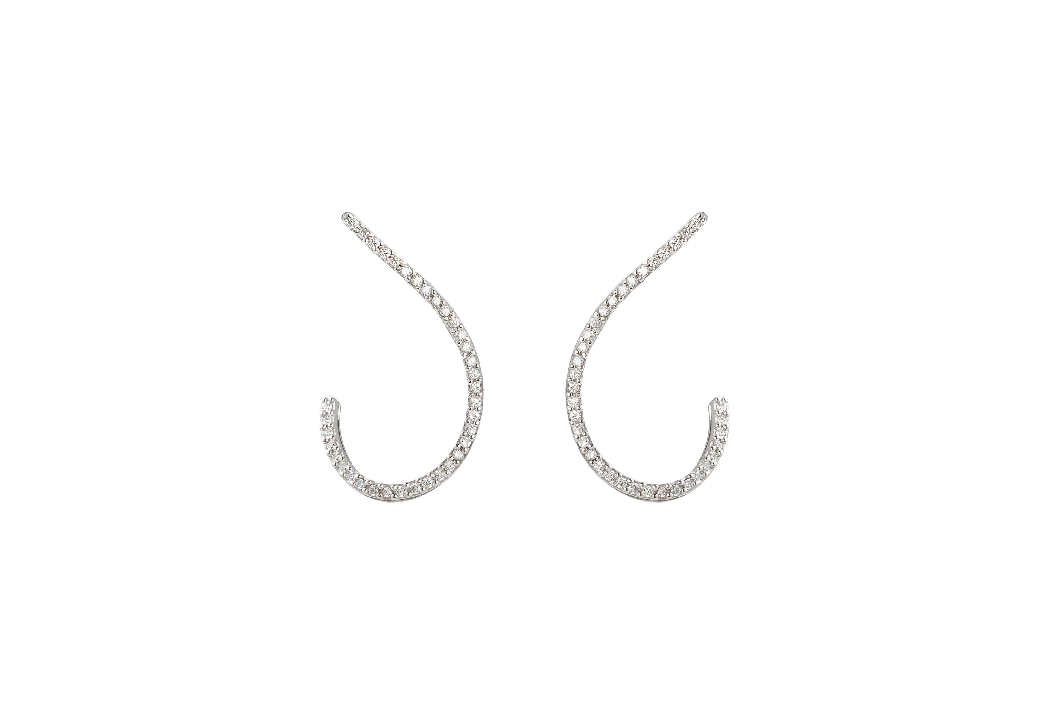 Contemporary Modern Style 18 Karats White Gold 1.02 Karat G Color VS1 White Diamonds Earrings For Sale