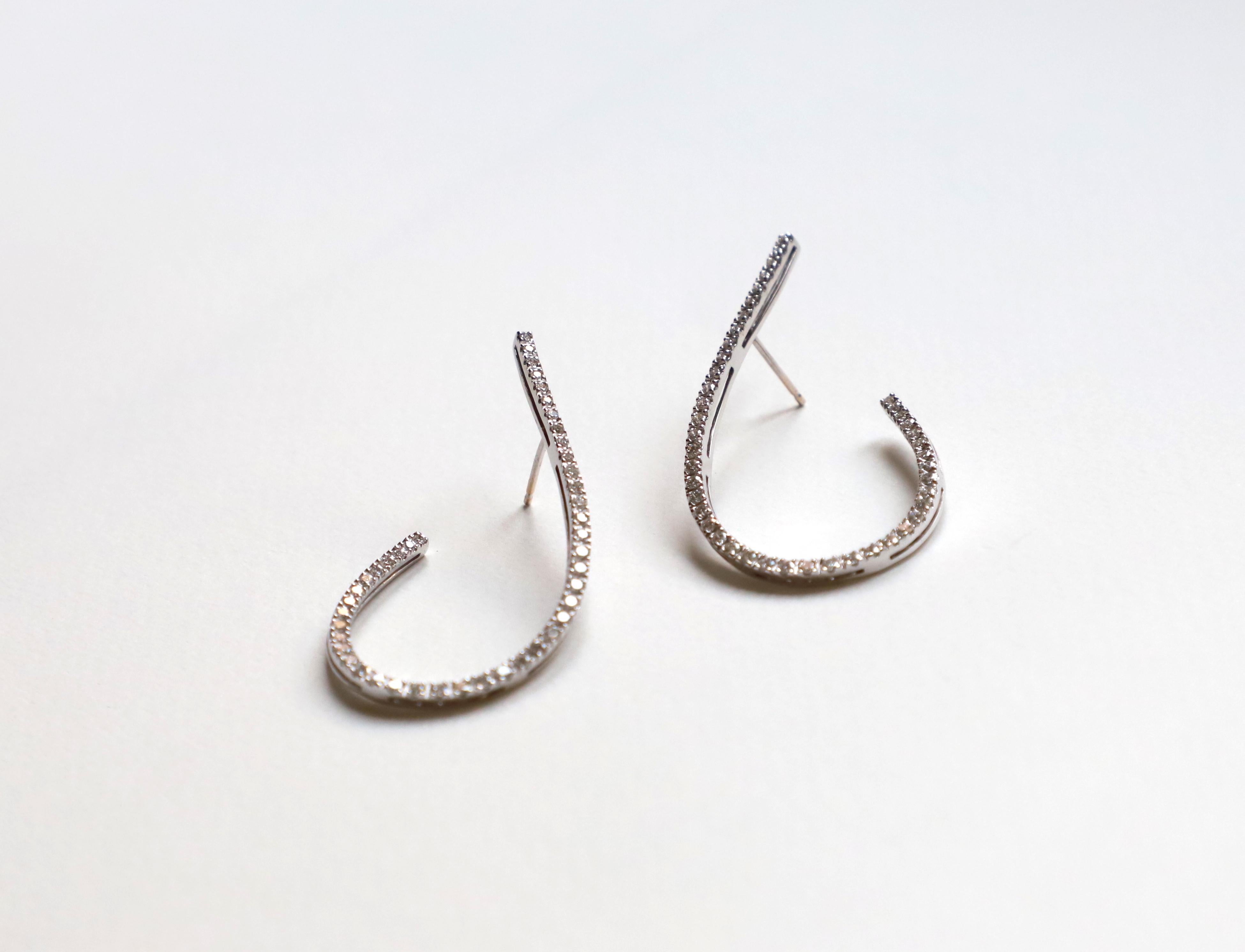 Modern Style 18k White Gold 2.30 Carat White Diamonds Hoops Unique Earrings For Sale 6